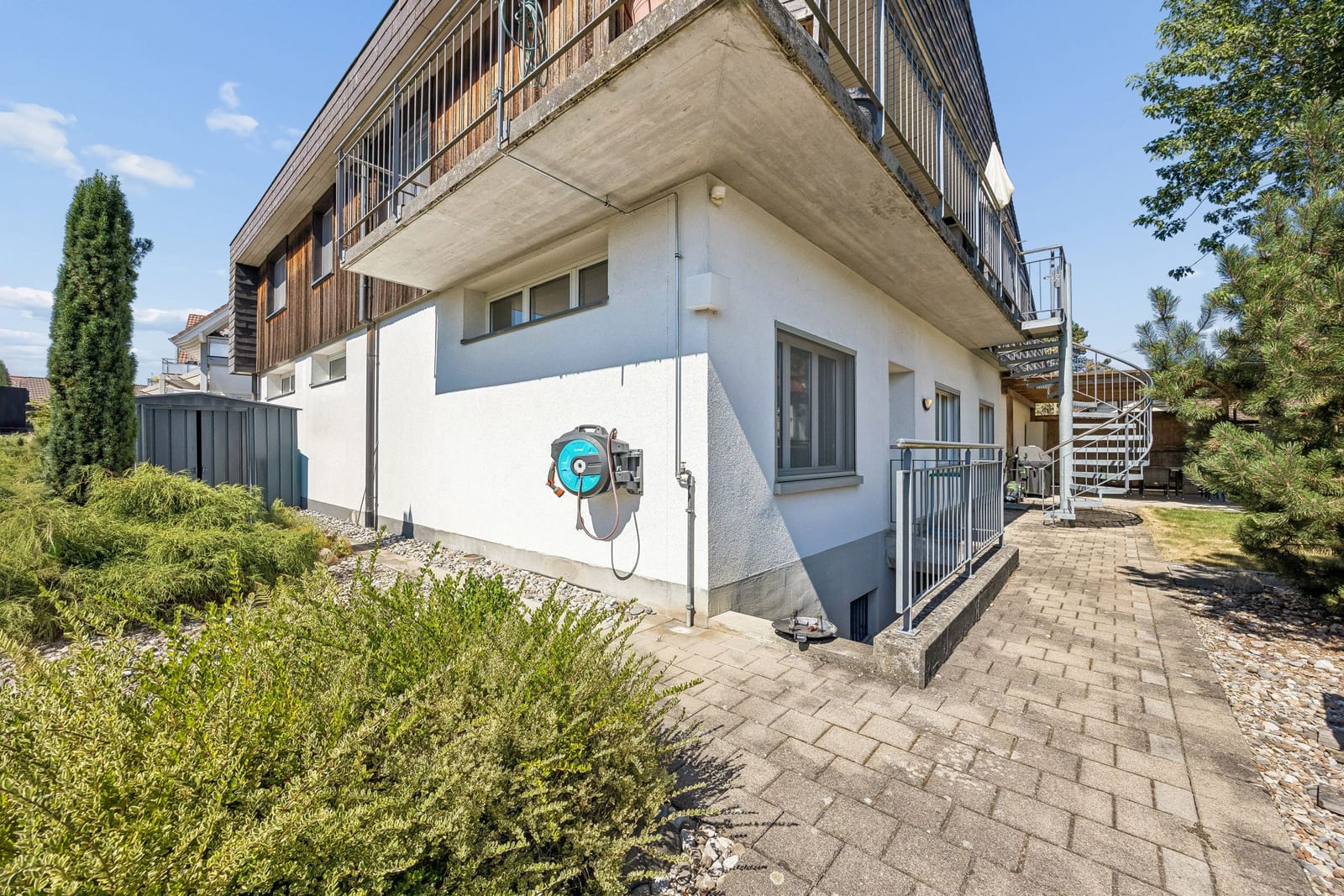 Ihr Wohntraum mit wunderschönem Garten — Ansicht 2