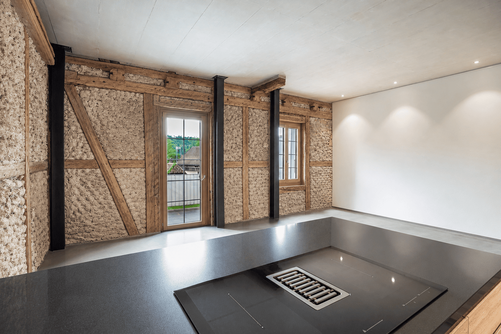 Historisches Bijou mit modernem Ausbaustandard – 2.5-Zimmer-Wohnung mit Balkon — Ansicht 11