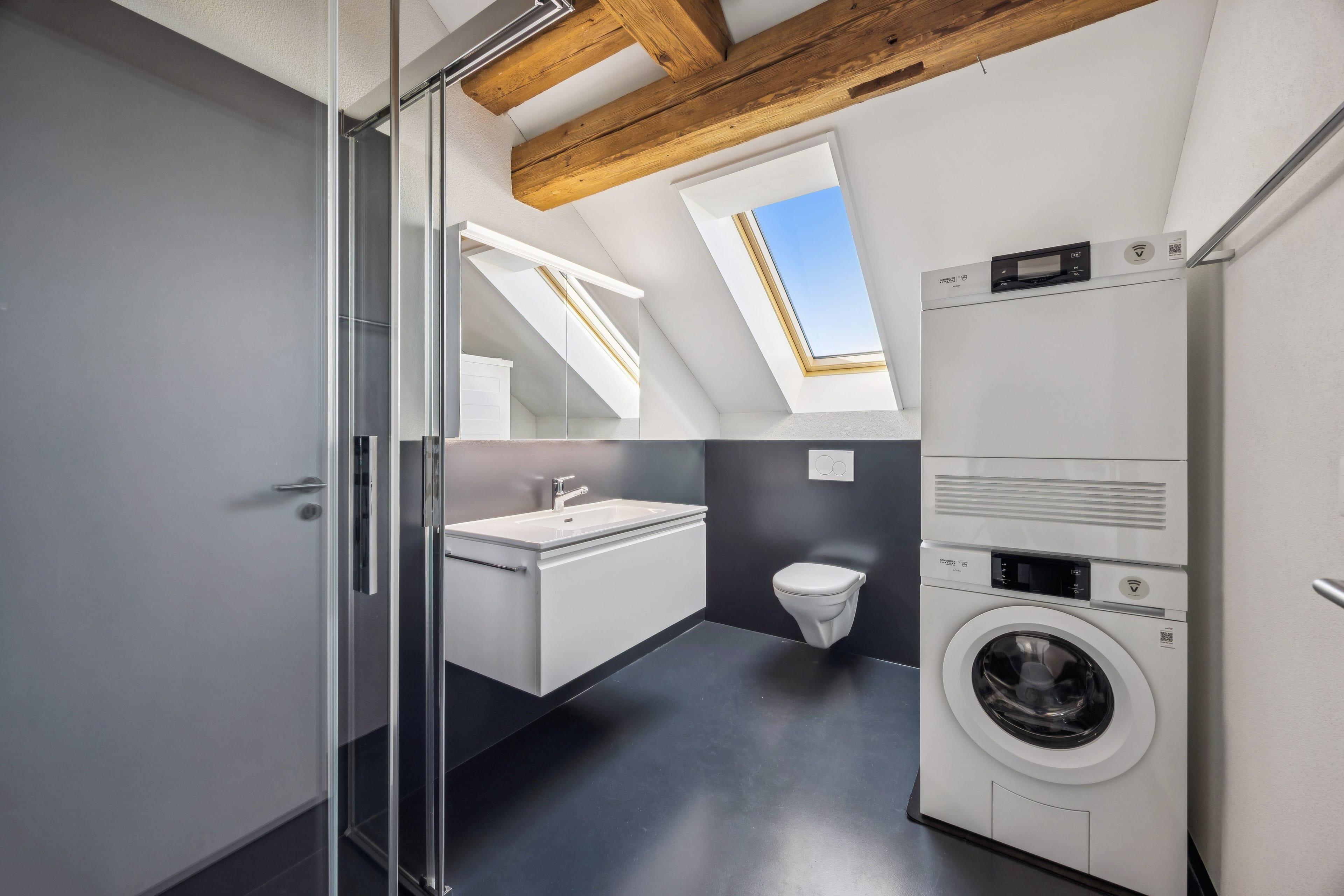Exklusive 5.5-Zimmer-Dach-Maisonette mit Charme - 13