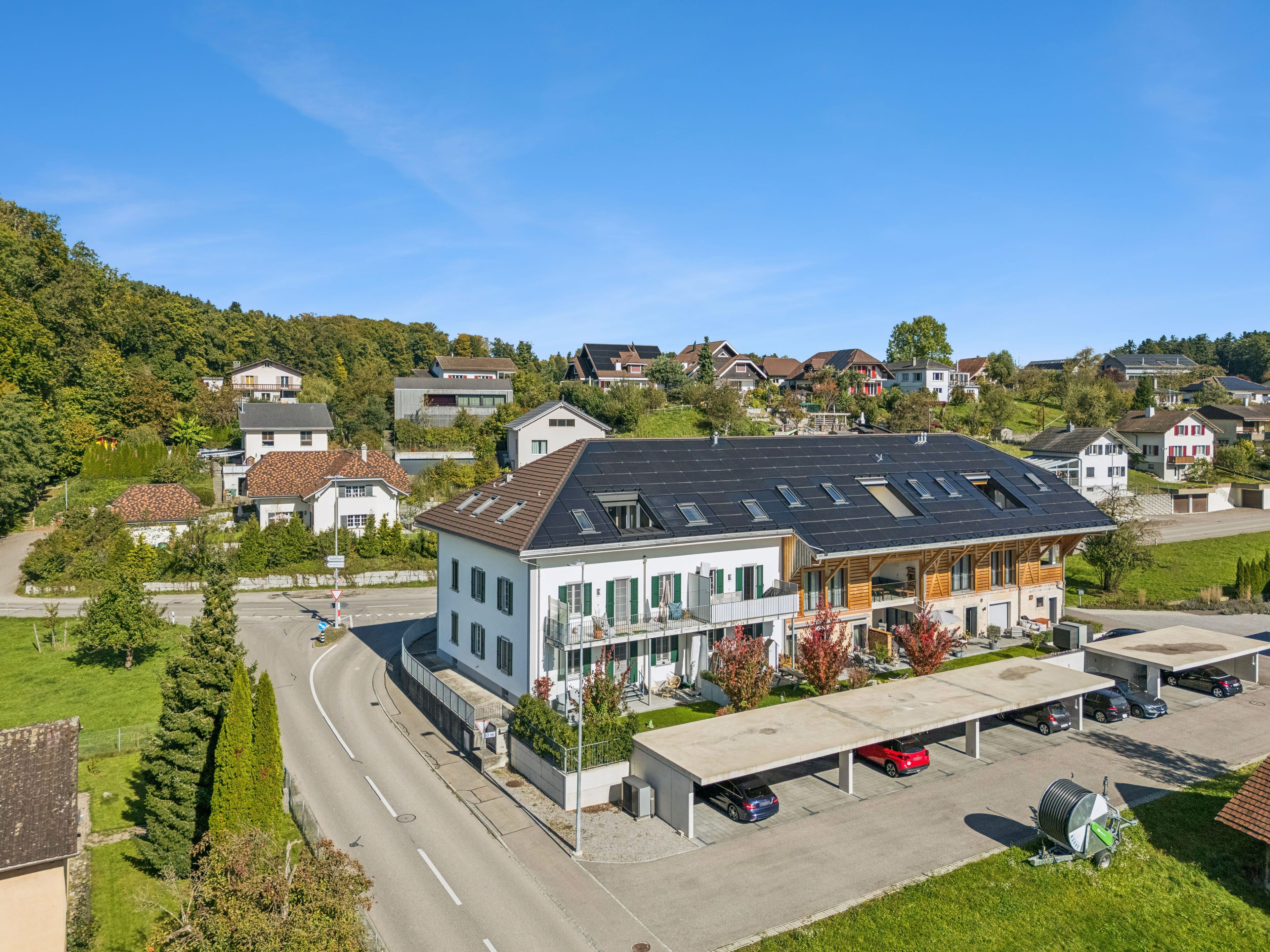 Exklusive 5.5-Zimmer-Dach-Maisonette mit Charme - Bild 2