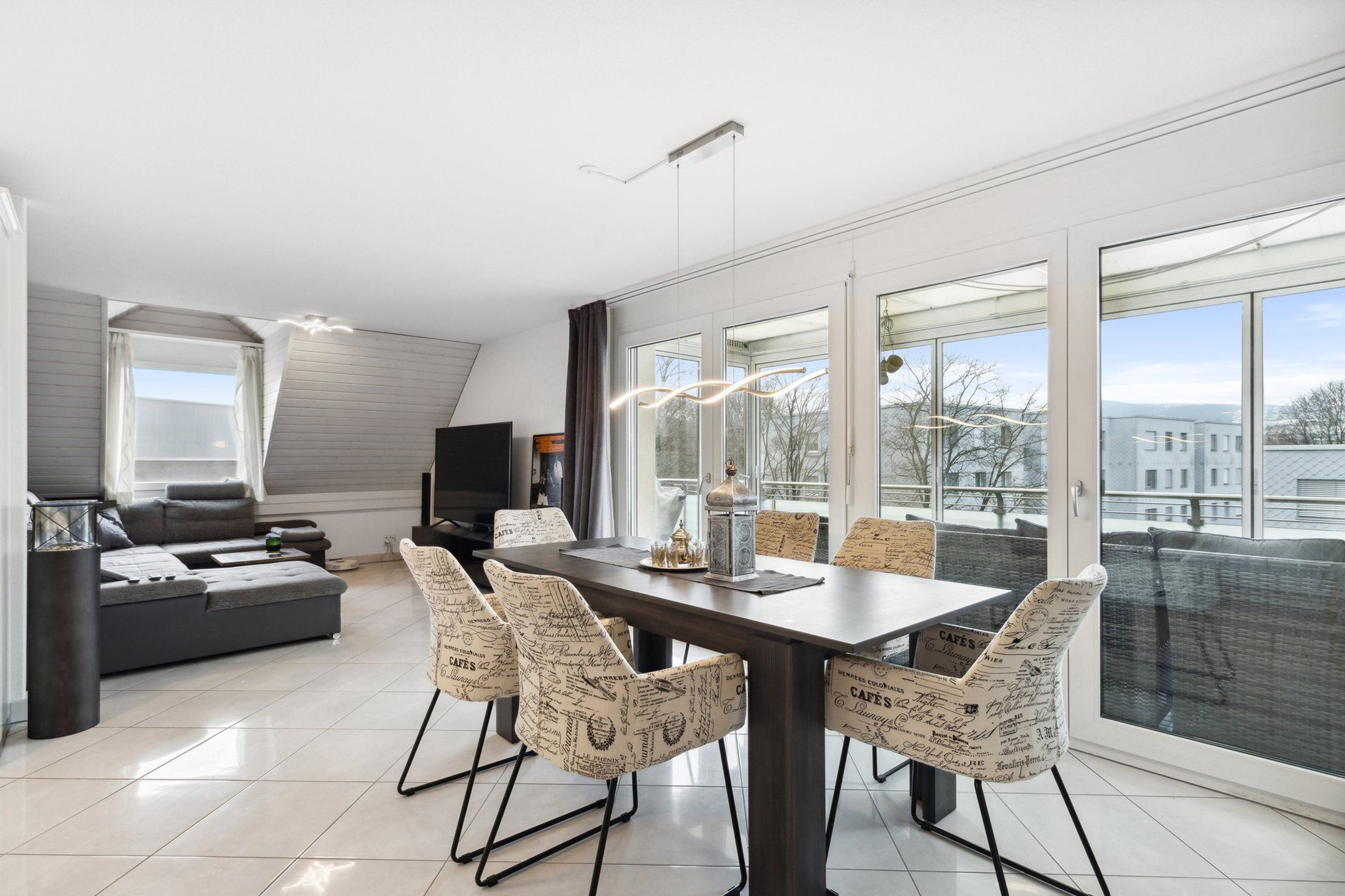 Exklusive 3,5-Zimmer-Wohnung nahe Zürich – modern & stilvoll - 4