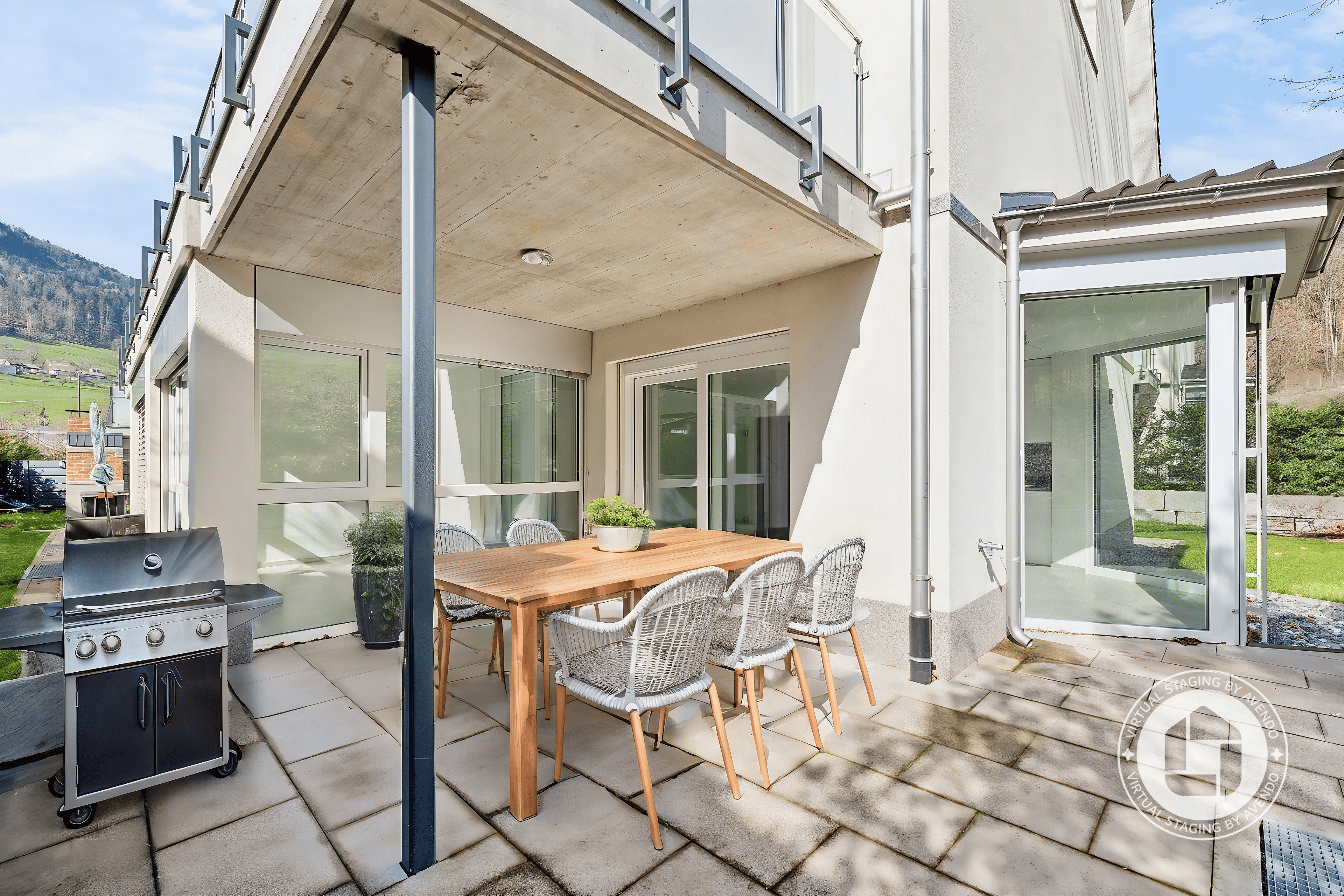 Stilvolles Wohnen: 5.5-Zimmer-Doppelhaus mit Wintergarten - 5