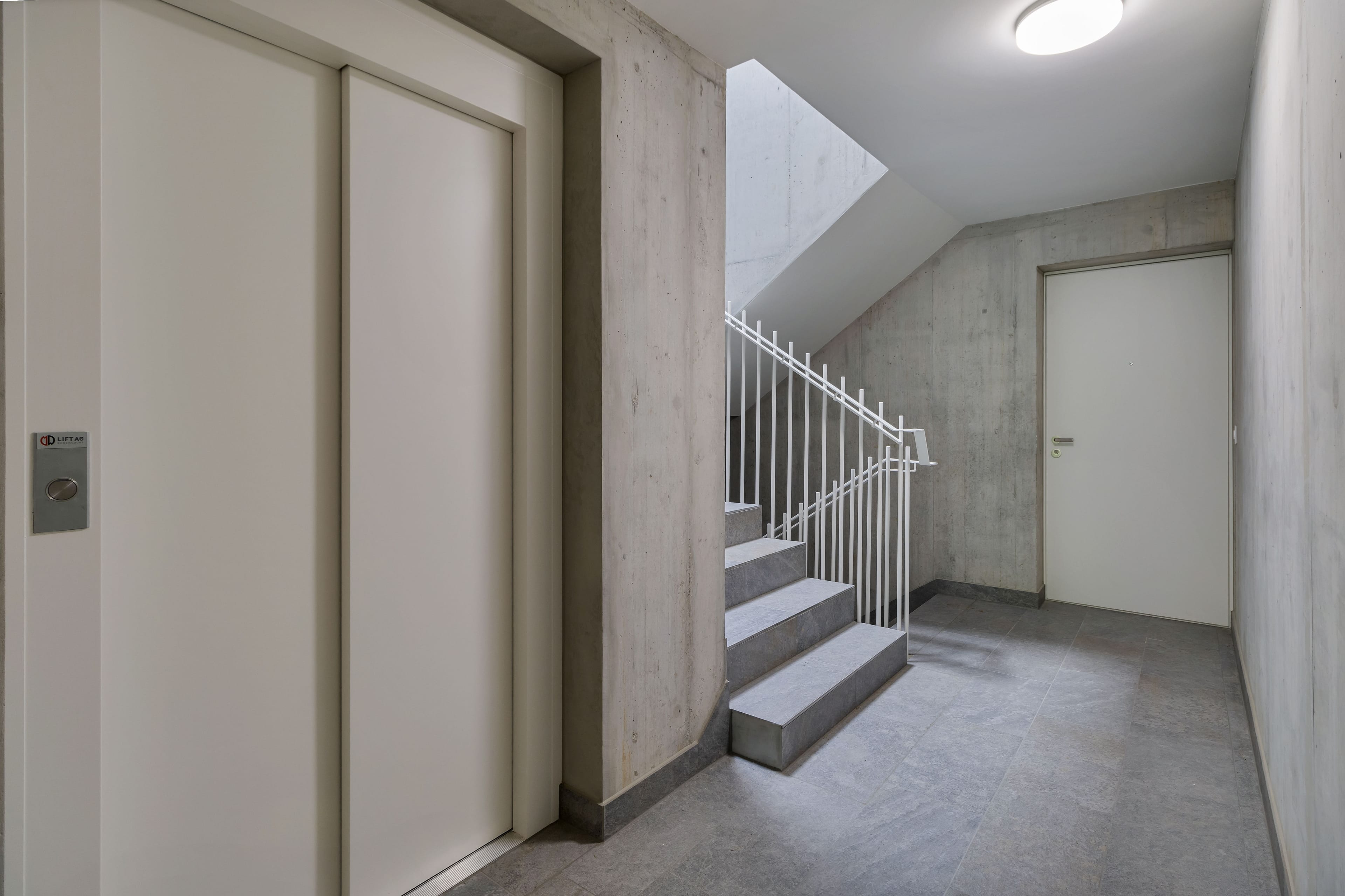 Moderne Eleganz trifft auf hochmodernen Komfort – Neubauwohnung mit Garten(W2) - 12