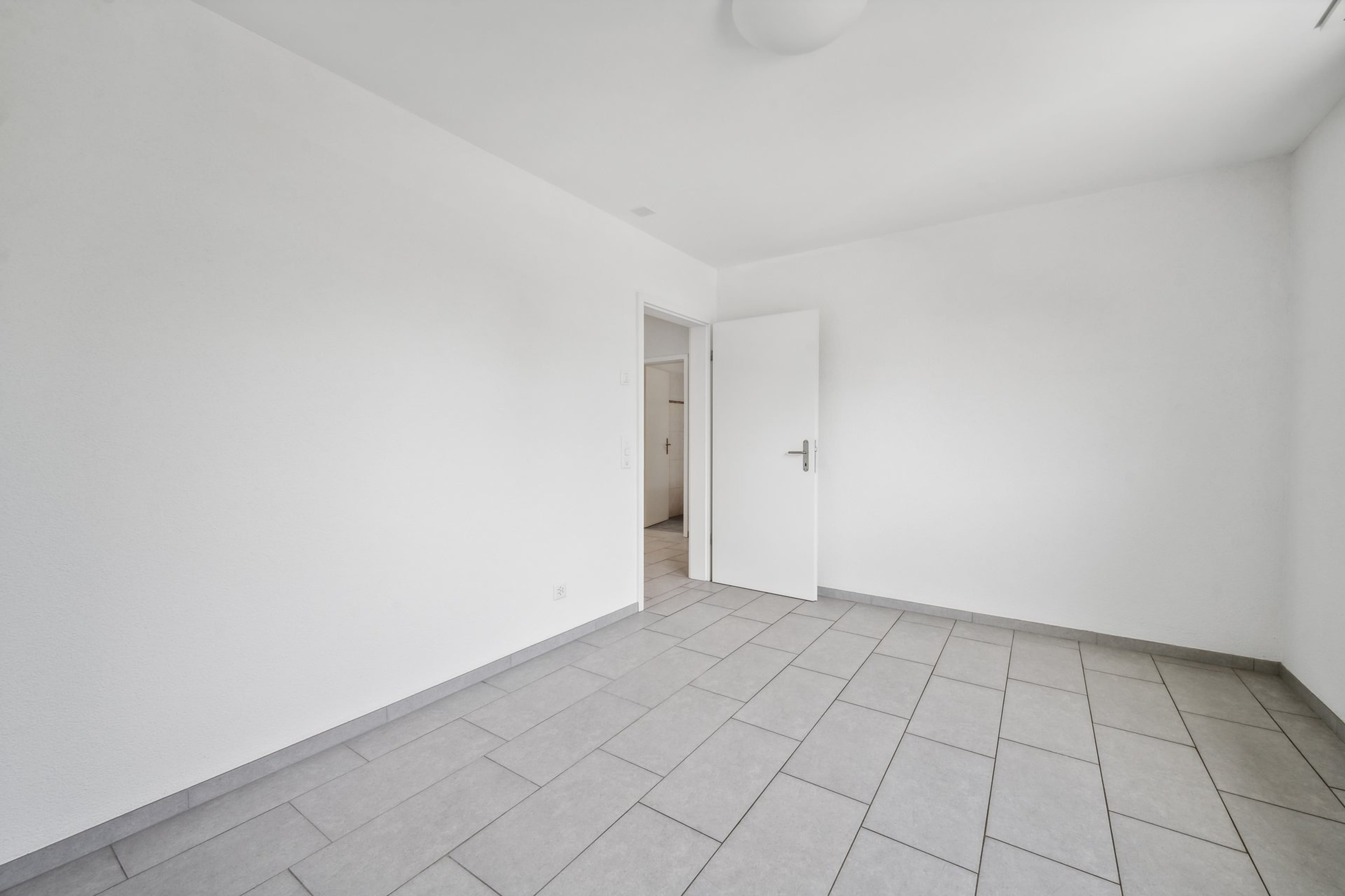 Helle, grosszügige 4.5-Zimmer Wohnung in Thayngen - 11