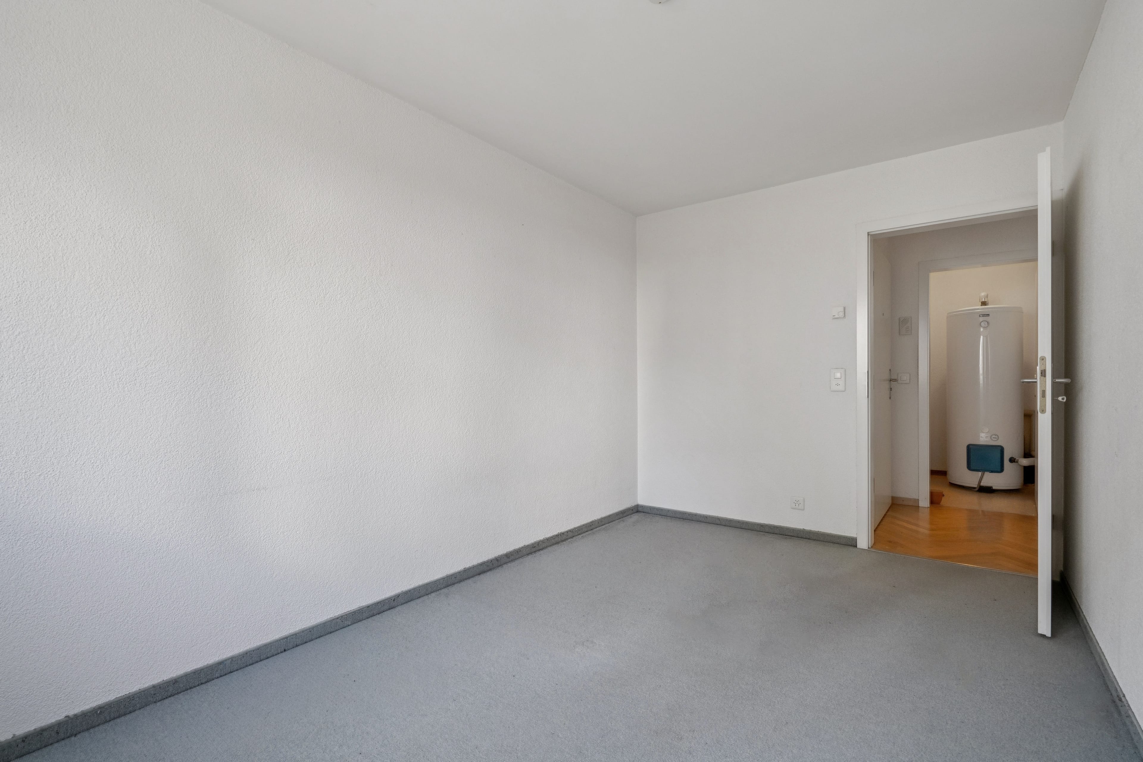 Familienfreundliche Gartenwohnung in Volketswil – 4.5 Zimmer zum Entspannen - 24