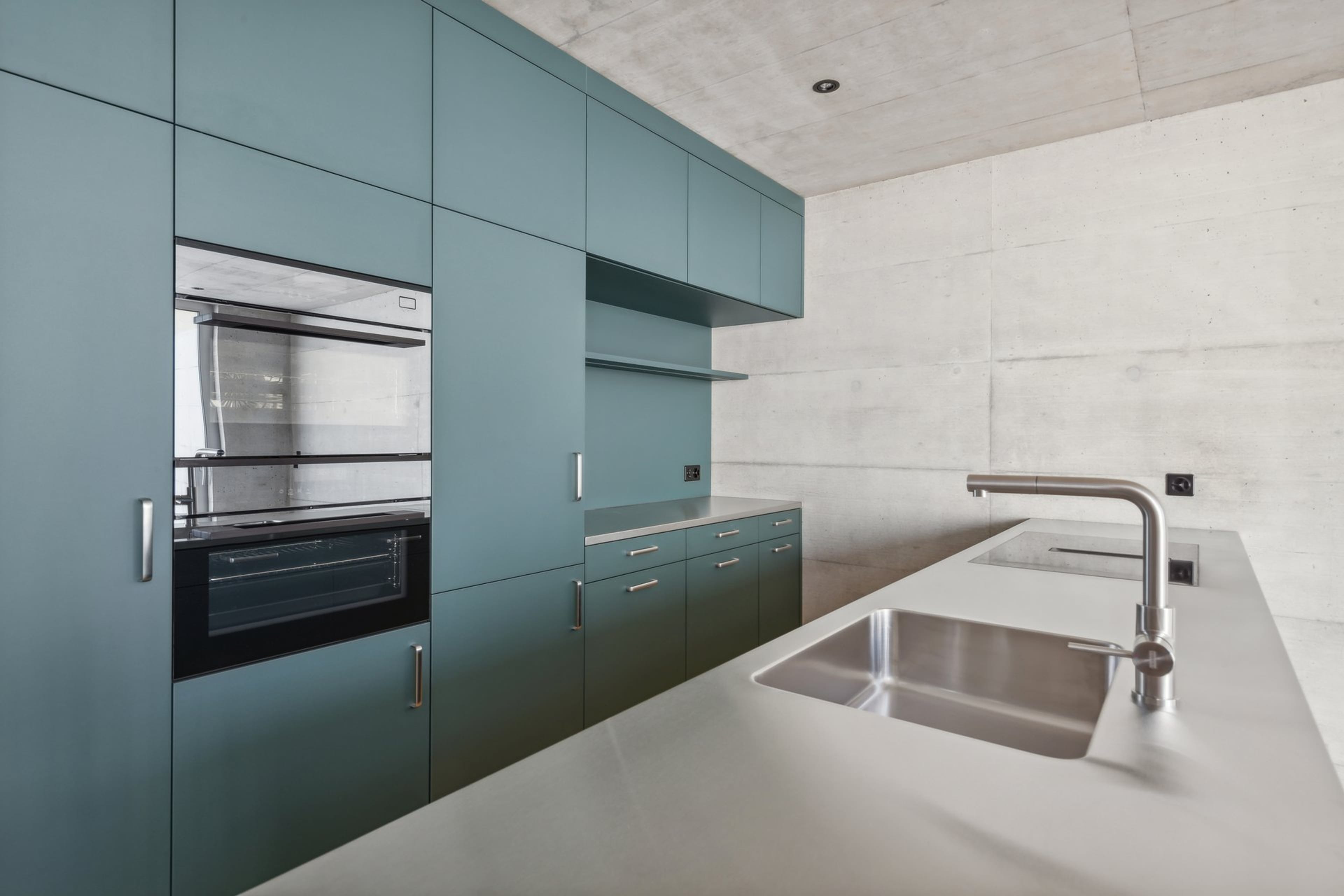 Luxuriöses Townhouse-Wohnen mit atemberaubendem Atrium und modernem Design - 9