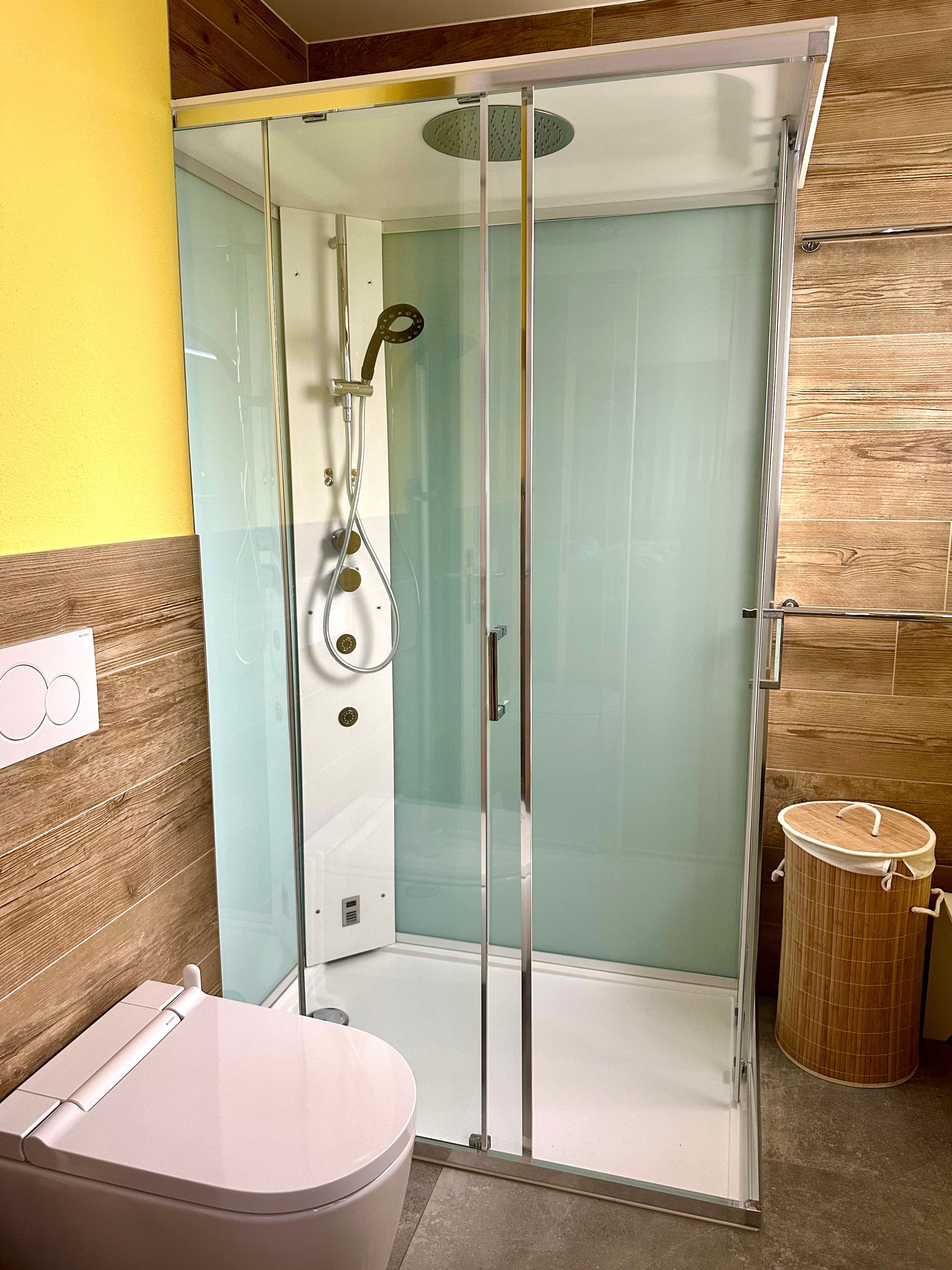 Lichtdurchflutete Designer-Wohnung mit Loft-Charakter in Wetzikon - Bild 5