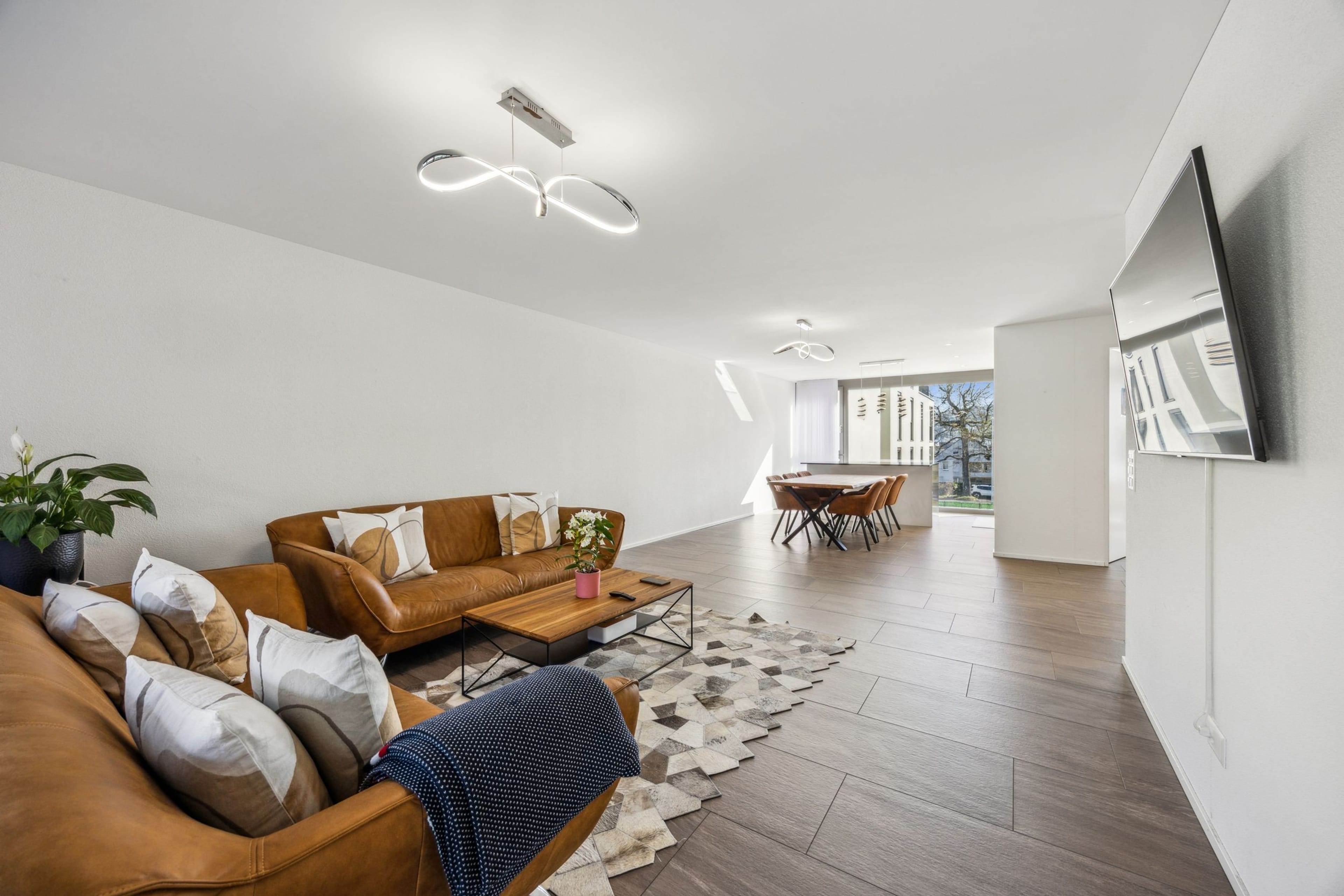 Moderne 3.5-Zimmer-Wohnung an zentraler Lage in Menziken - 2