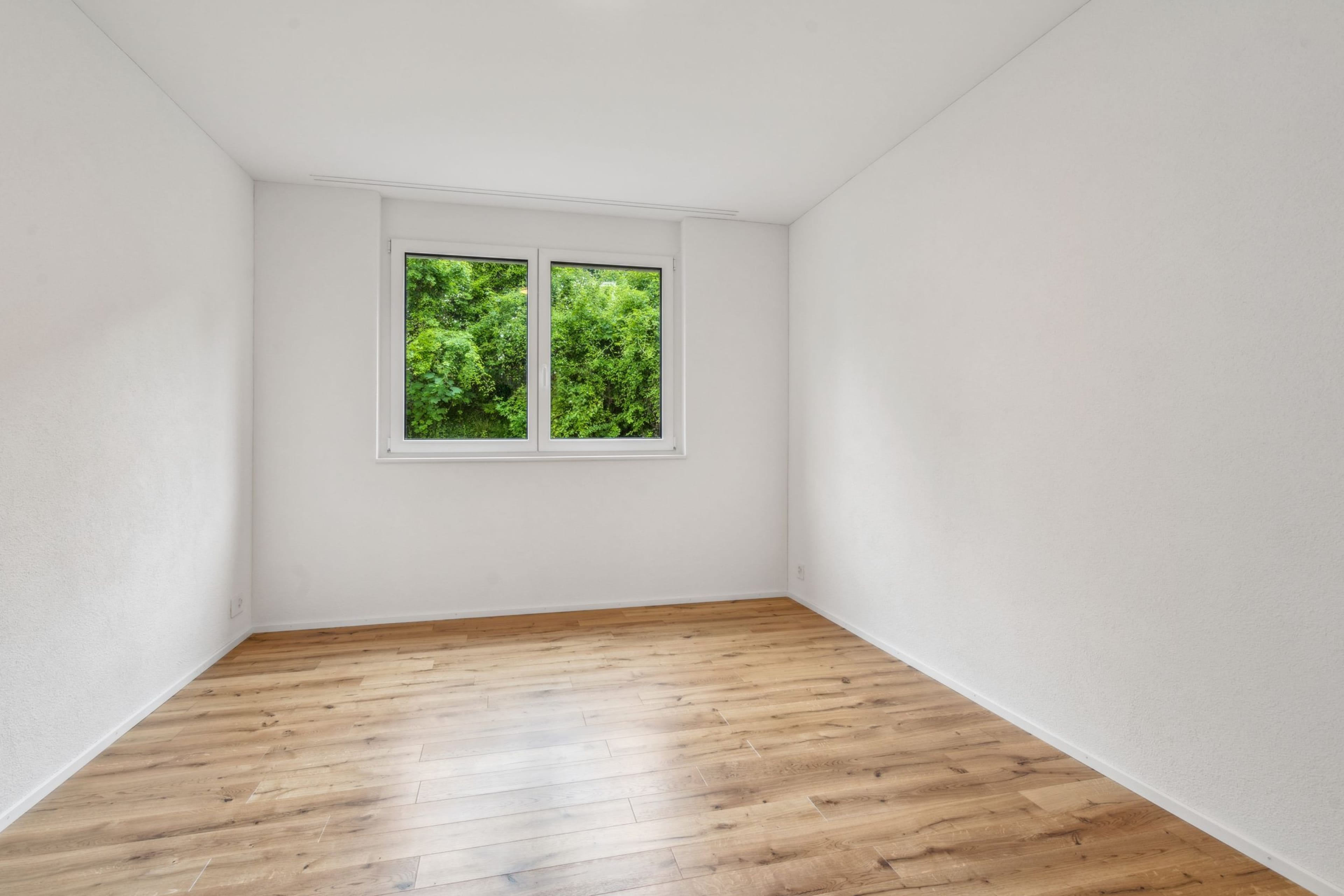 Neubau-Wohnung mit grosser Terrasse und exzellenter Ausstattung - Bild 4