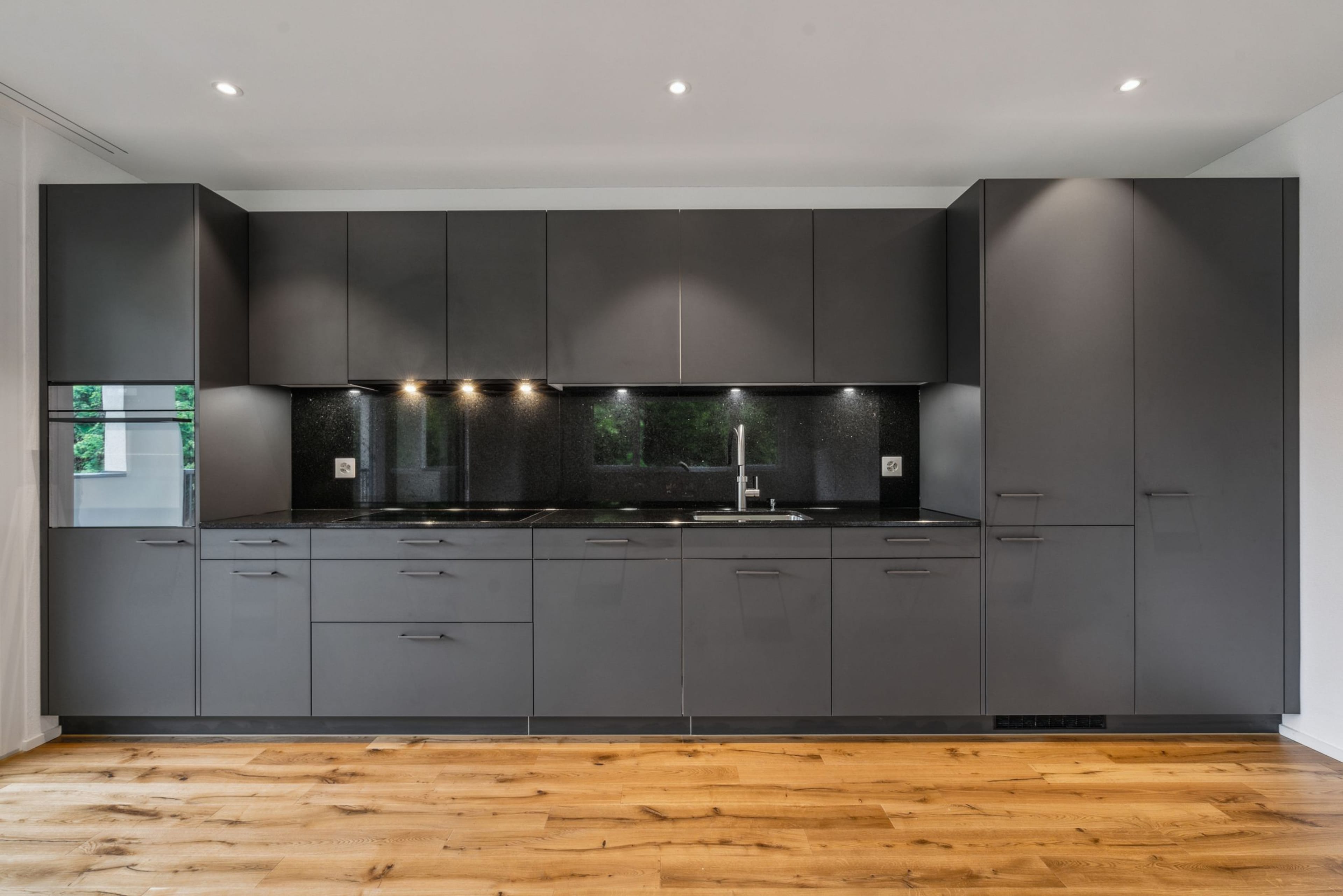 Neubau-Wohnung mit grosser Terrasse und exzellenter Ausstattung - Bild 15