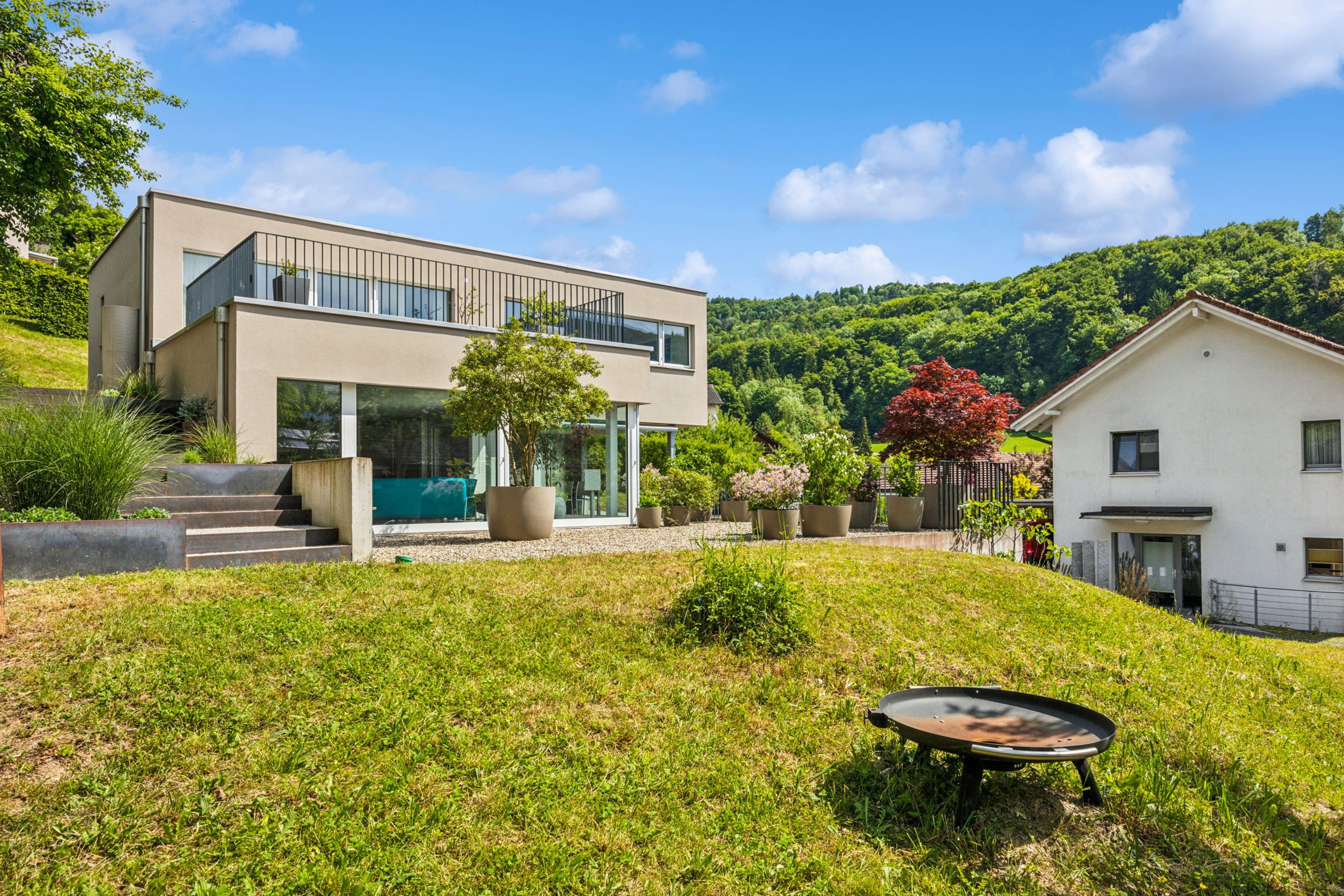 Modernes 4.5-Zimmer-Haus in Densbüren kaufen - 1