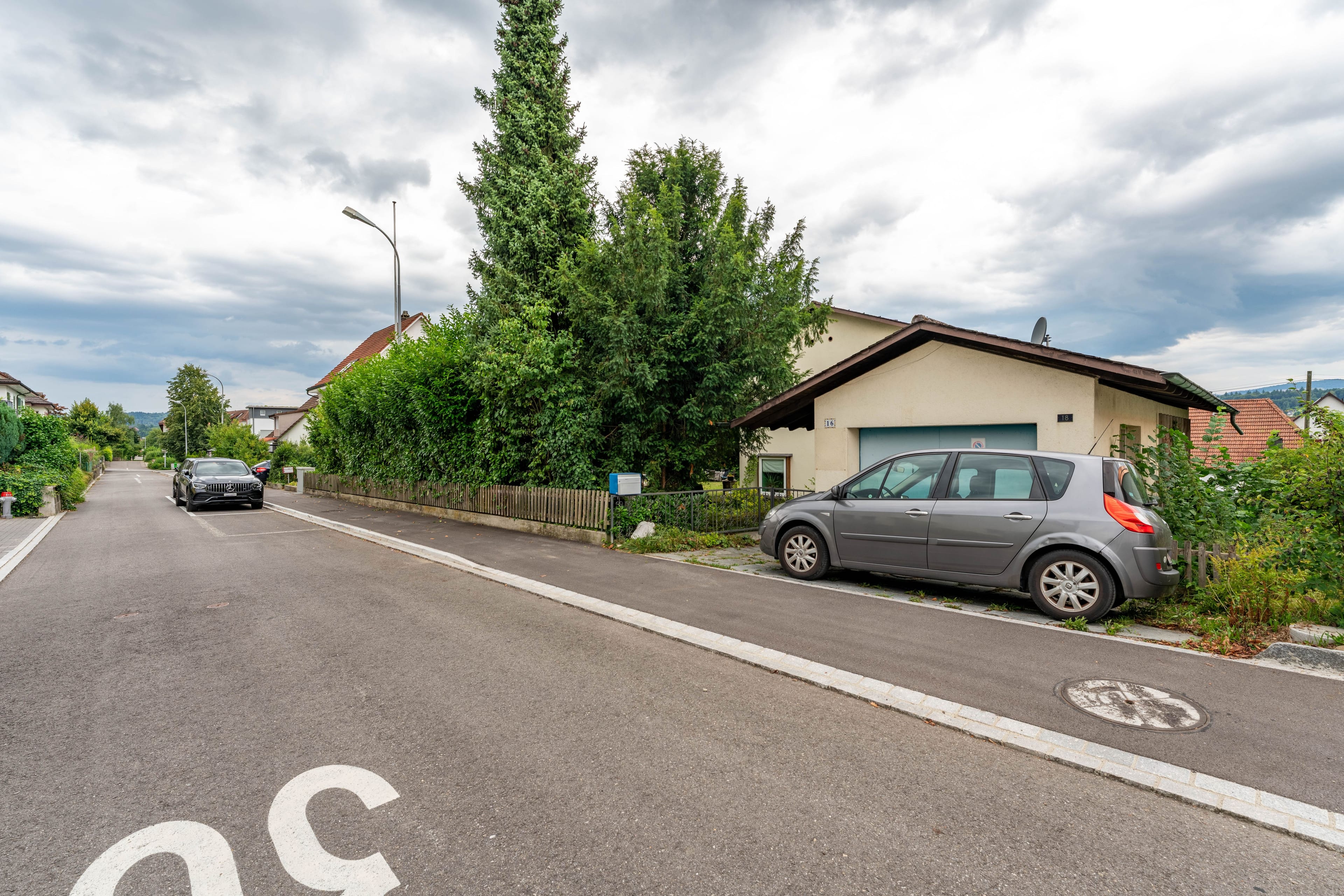 Freistehendes Einfamilienhaus an ruhiger Lage mit viel Potenzial - RESERVIERT - Bild 2