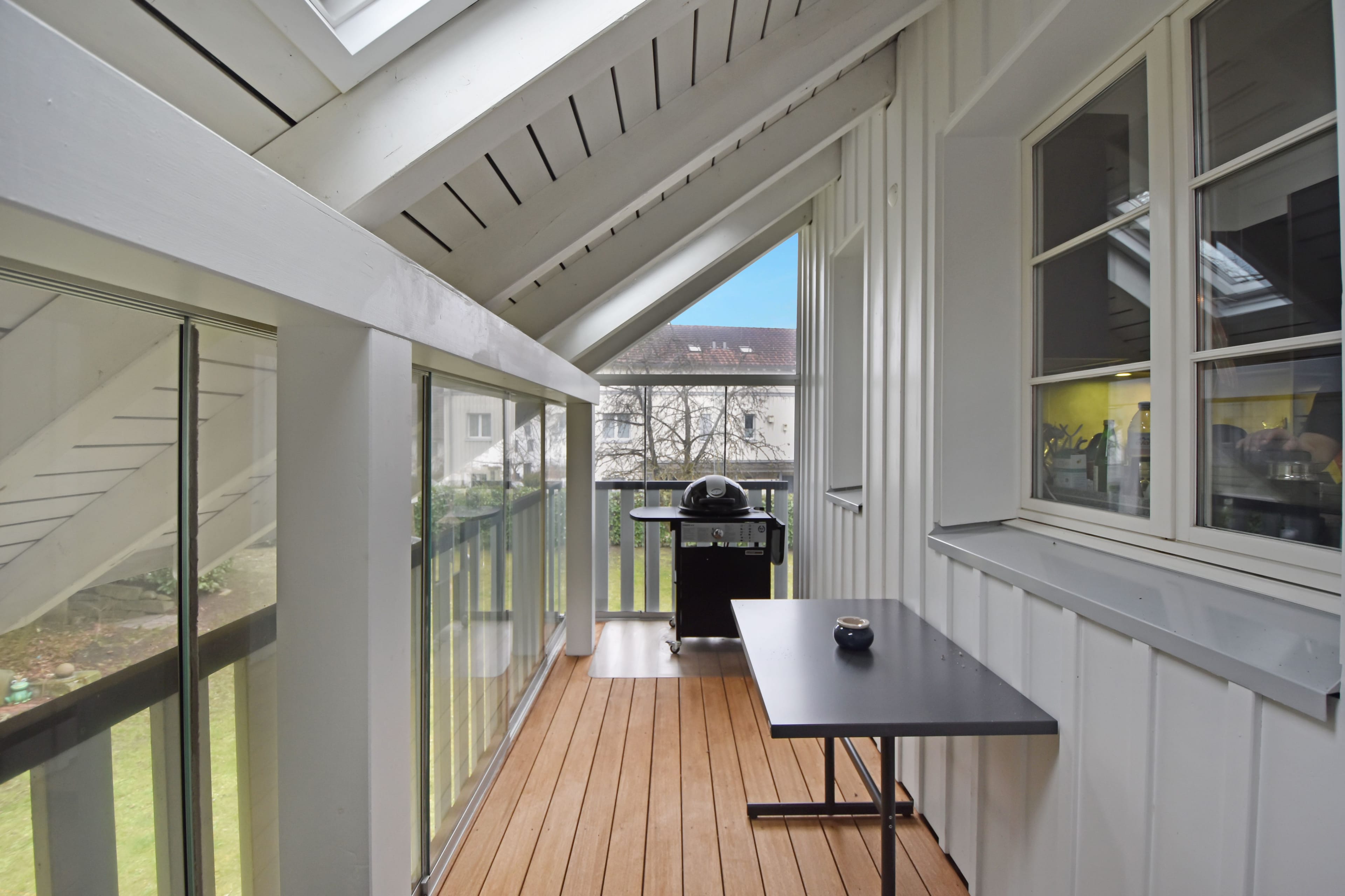 Moderne 3.5 Zimmerwohnung mit grosszügigem Koch- und Essbereich - 10