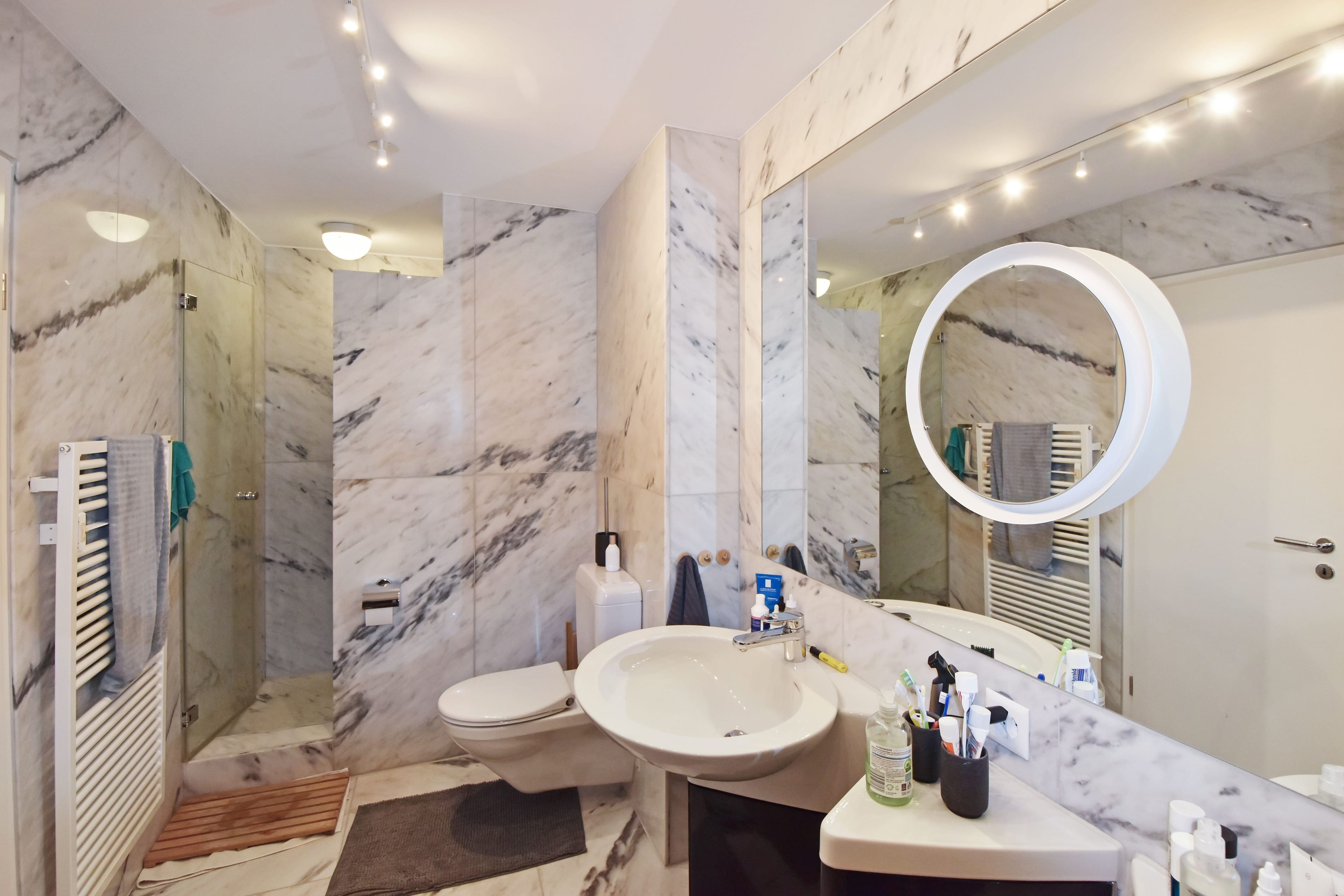Moderne 3.5 Zimmerwohnung mit grosszügigem Koch- und Essbereich - 7