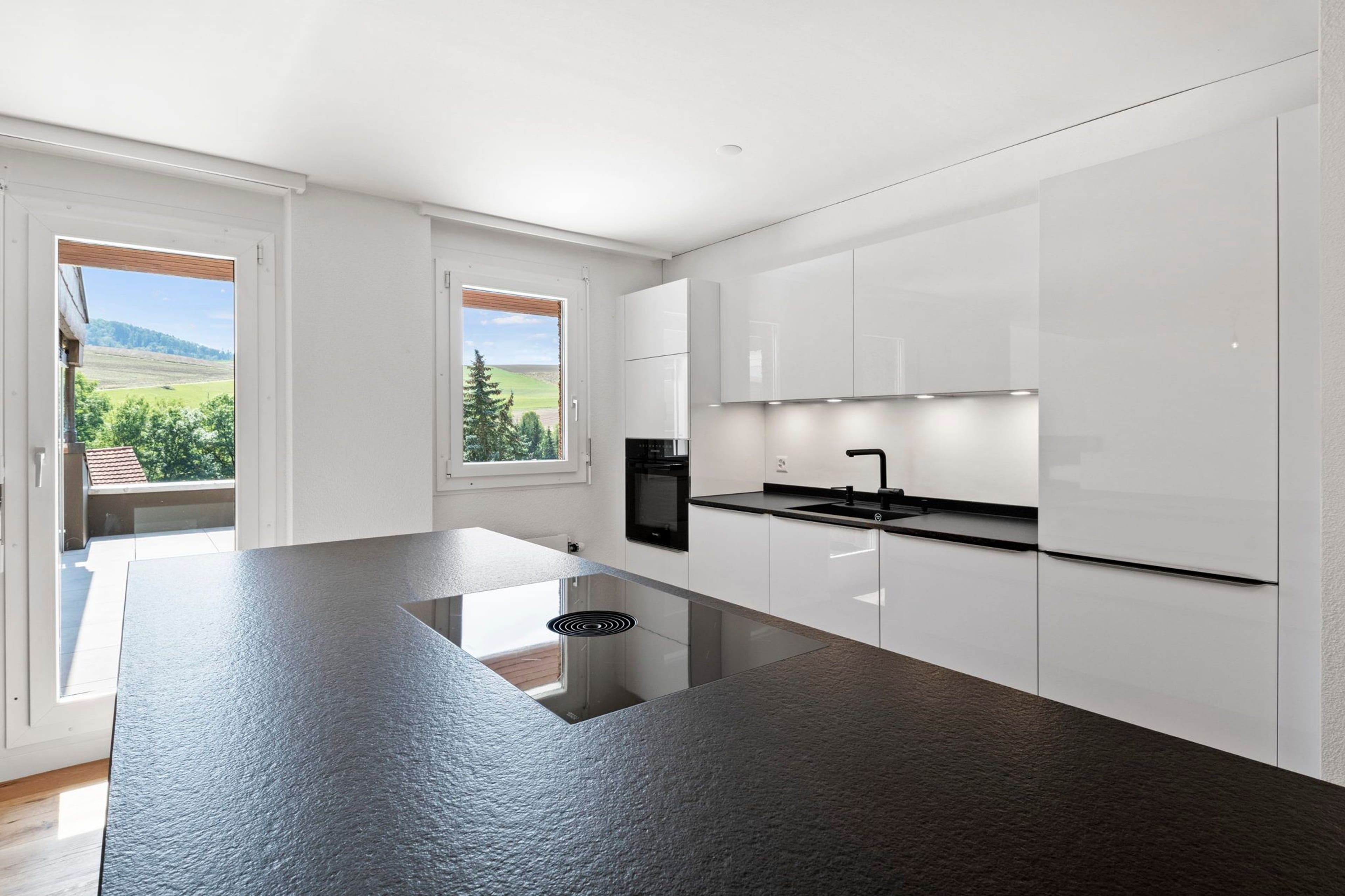 4.5-Zi.-Terrassenwohnung mit Weitblick in Beggingen  - Bild 1