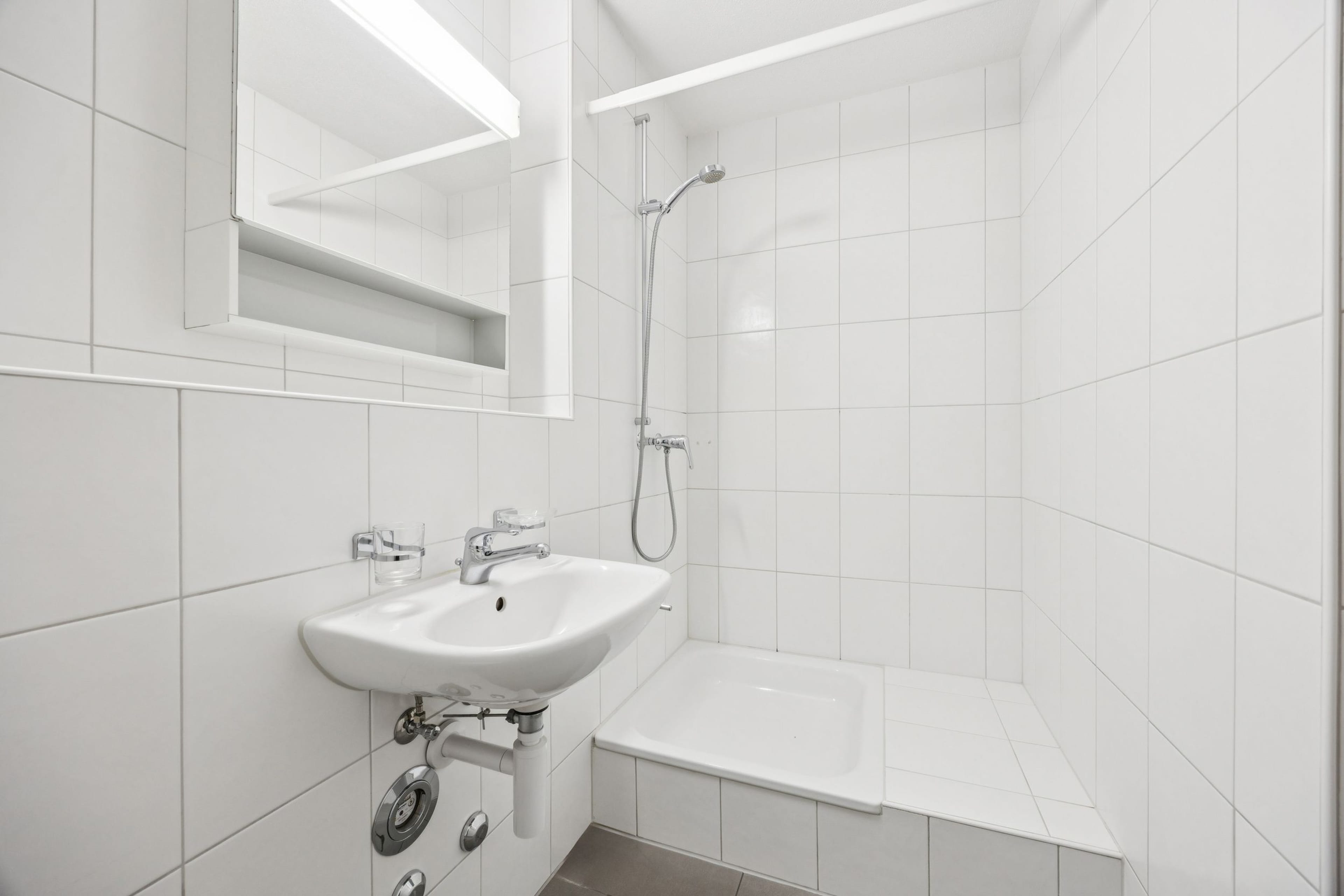 Helle 2.5-Zimmer-Wohnung mit grosser Terrasse! - 10