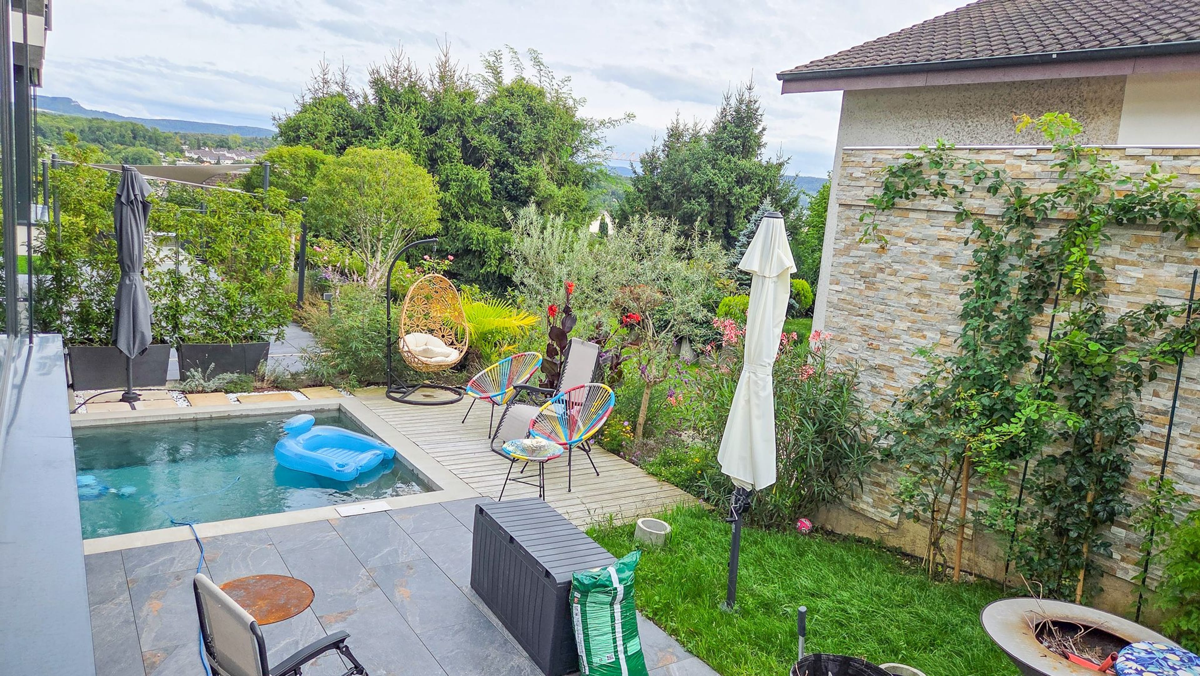 4.5-Zi.-Maisonette von 2022 mit Garten & Pool, Oberwil BL - 19