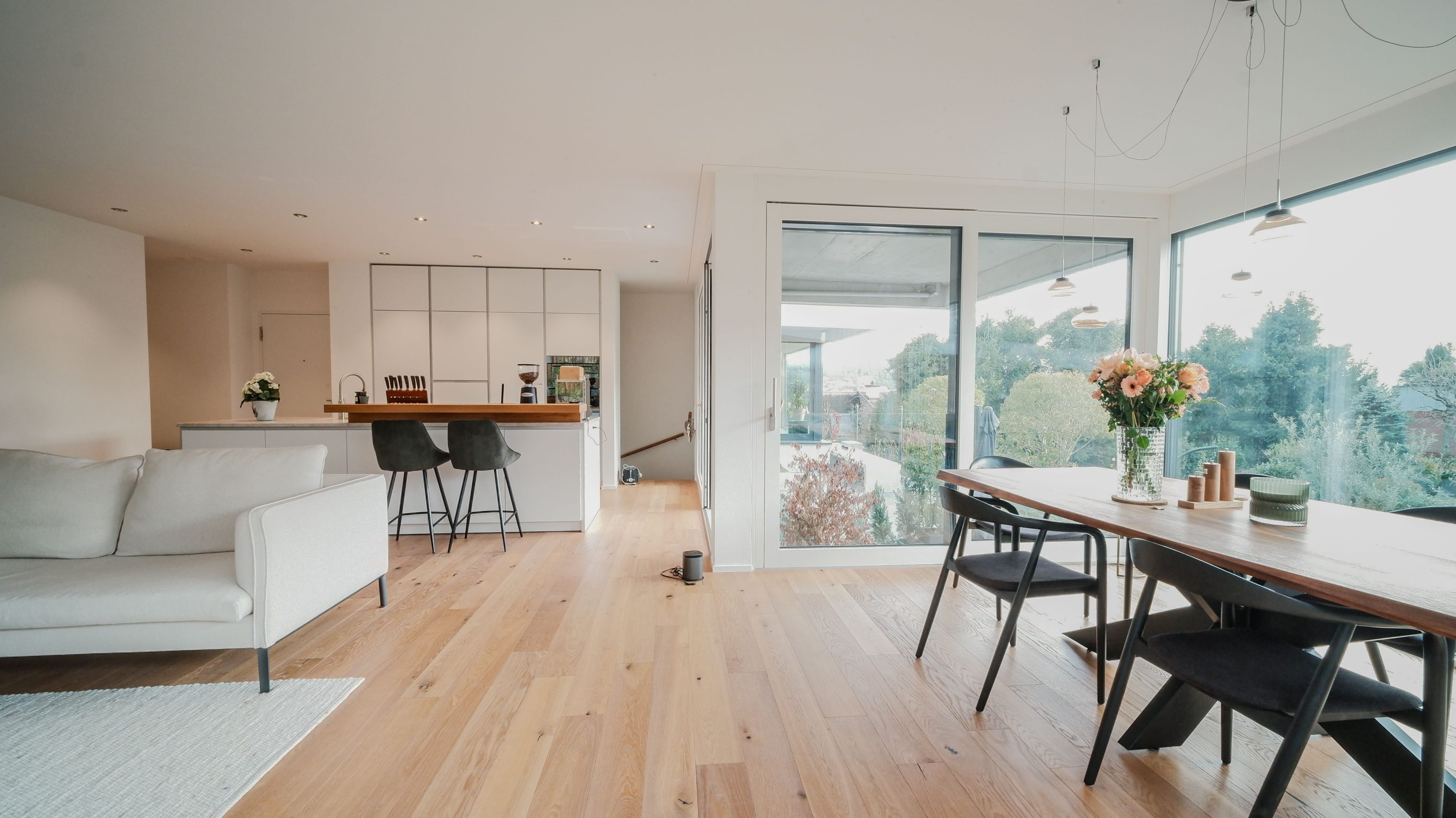 4.5-Zi.-Maisonette von 2022 mit Garten & Pool, Oberwil BL - Bild 1