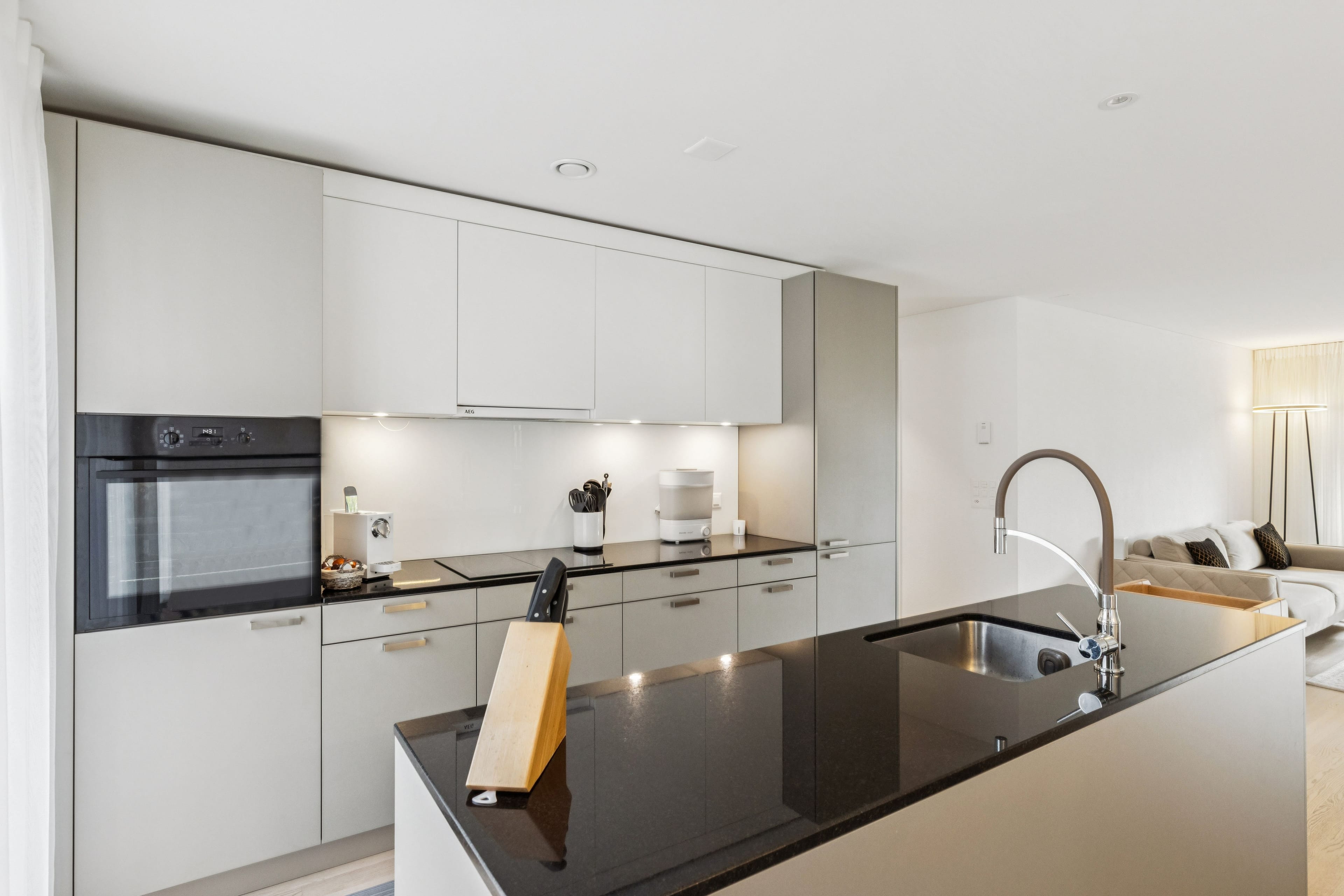 Elegantes Wohnen im Grünen: 4.5-Zimmerwohnung in Künten - 2
