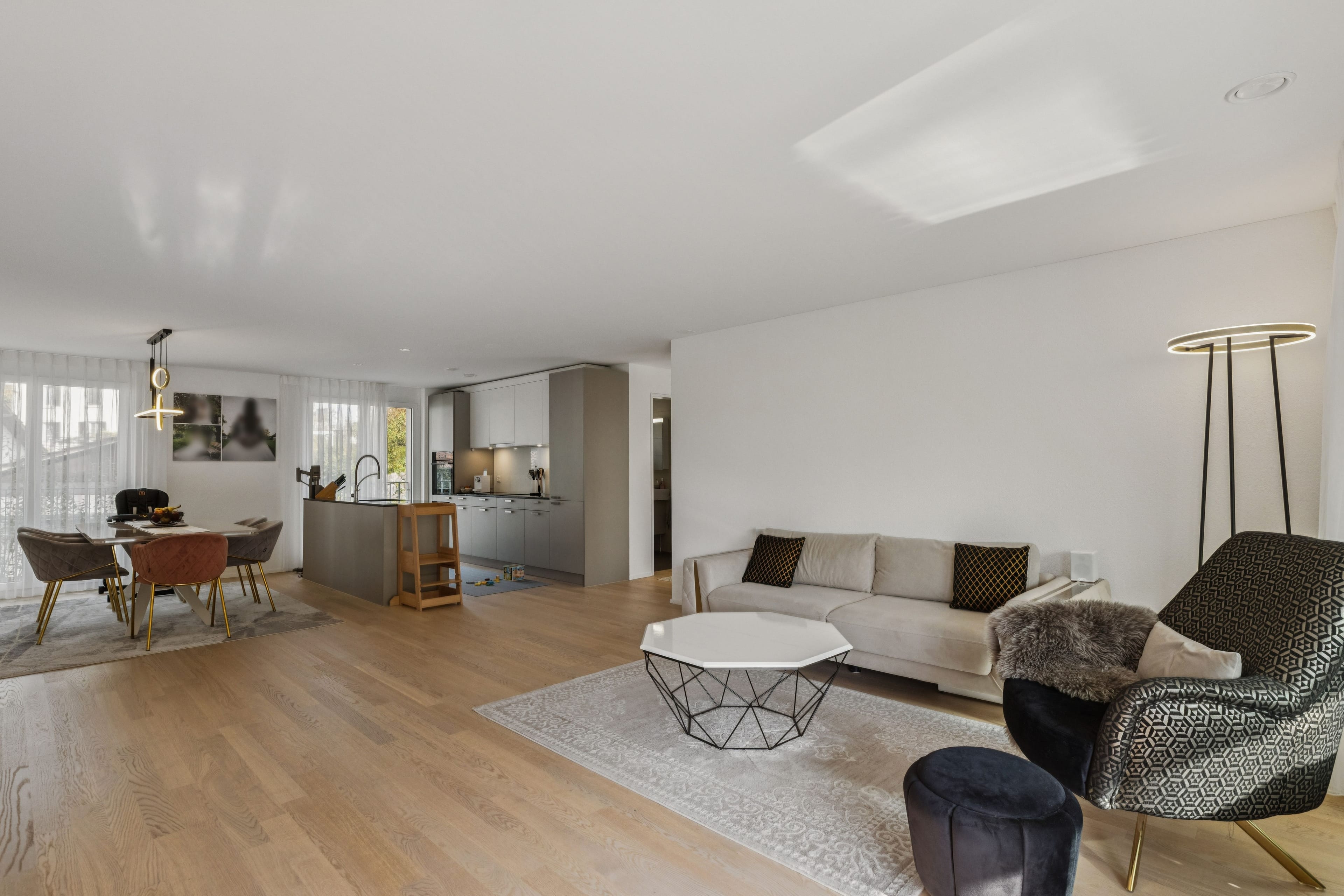 Elegantes Wohnen im Grünen: 4.5-Zimmerwohnung in Künten - 4