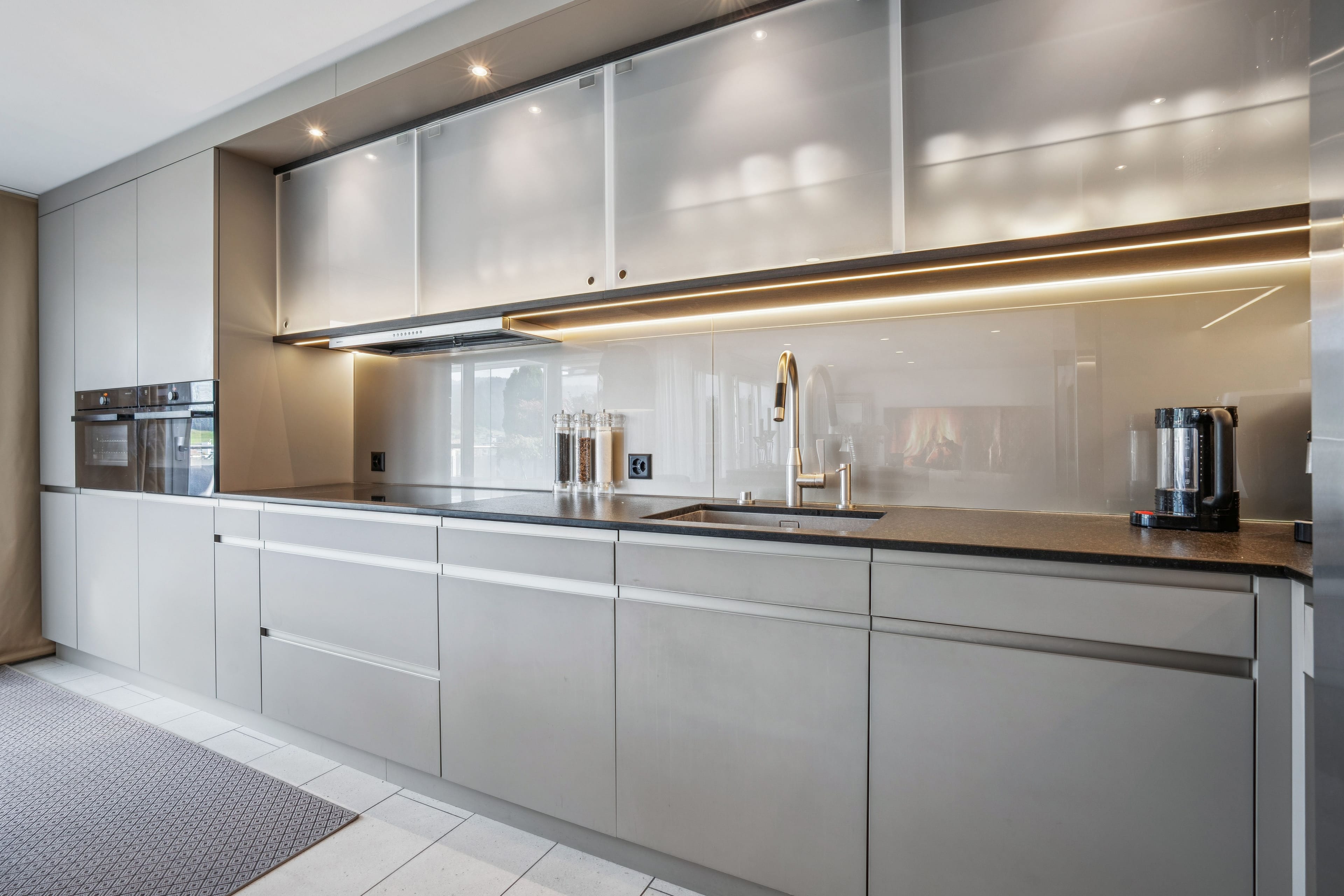 Moderne 3.5-Zimmer-Wohnung im Herzen von Einsiedeln - Bild 5