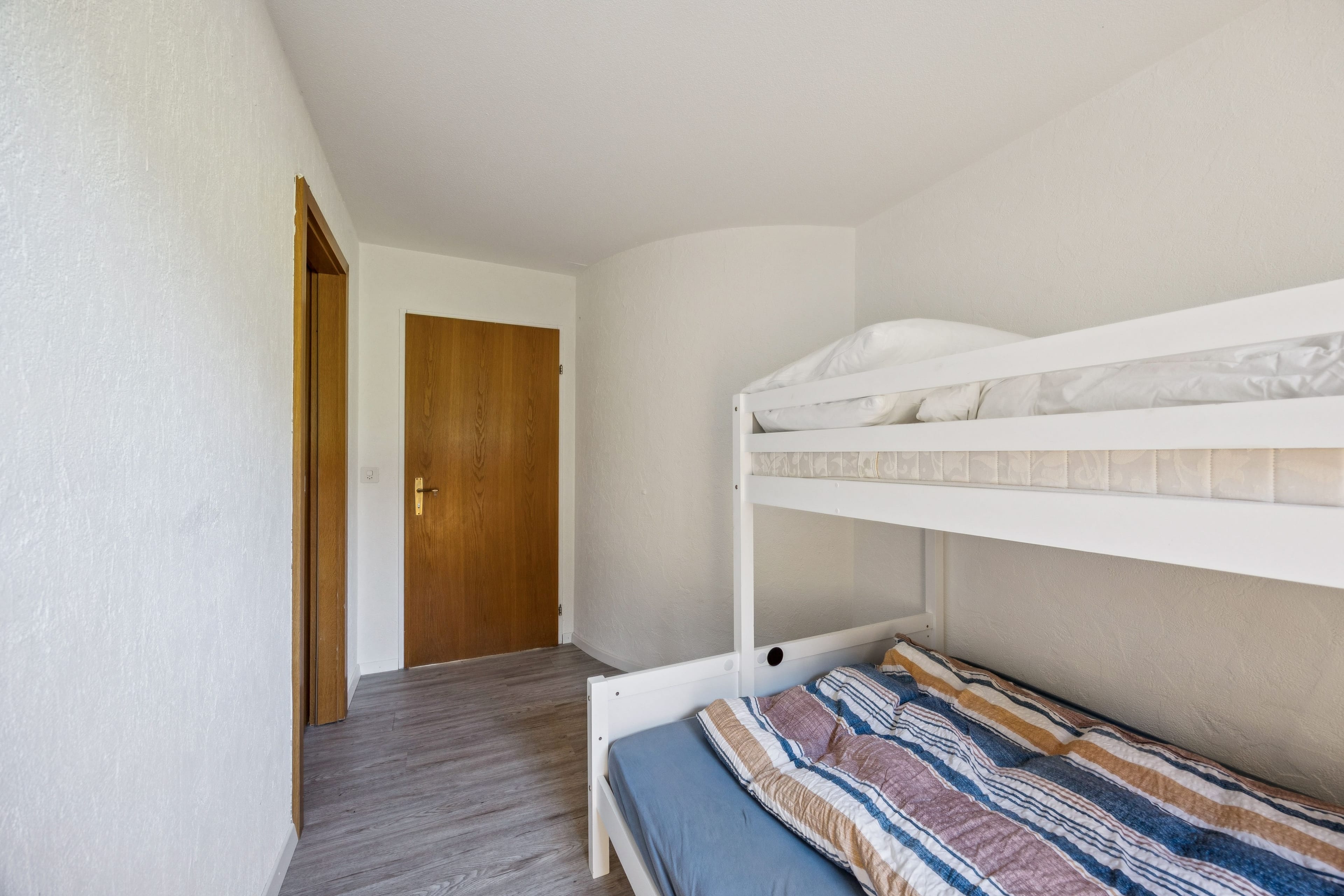 Charmante 2.5-Zimmer-Wohnung im sonnigen Ritzingen/Goms - 8