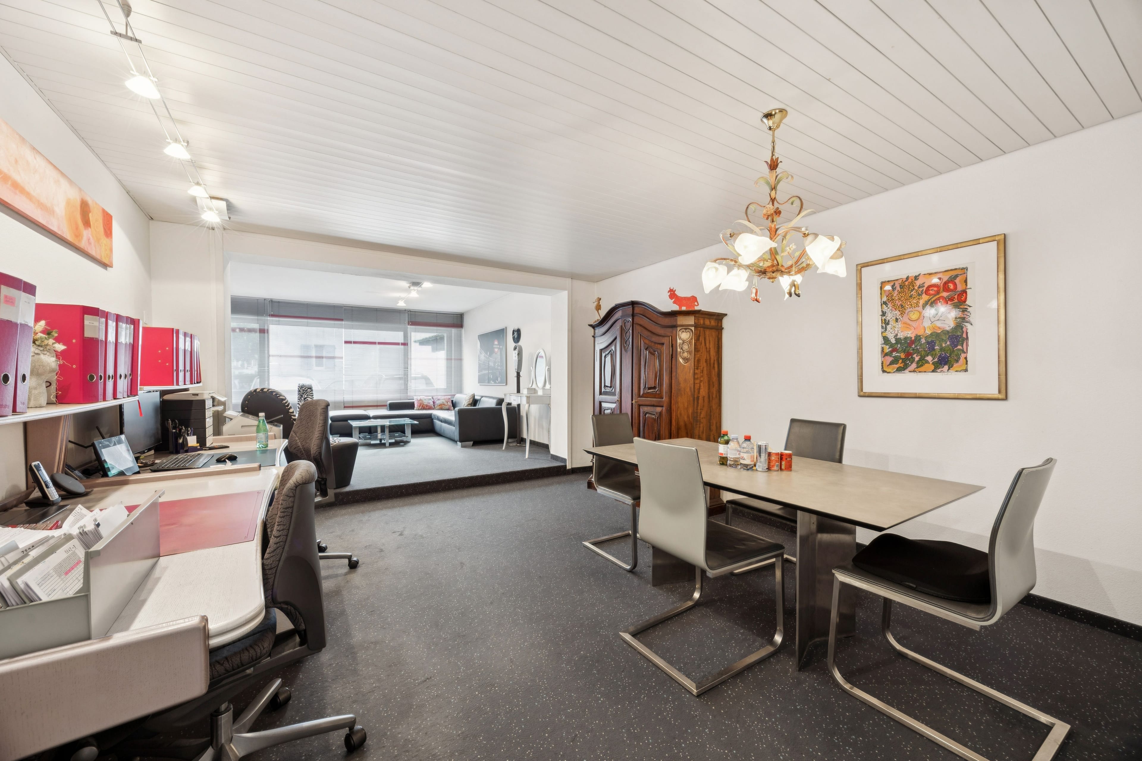 Vielseitiges Wohn- und Geschäftshaus - Oberentfelden, 10 Zimmer - 5