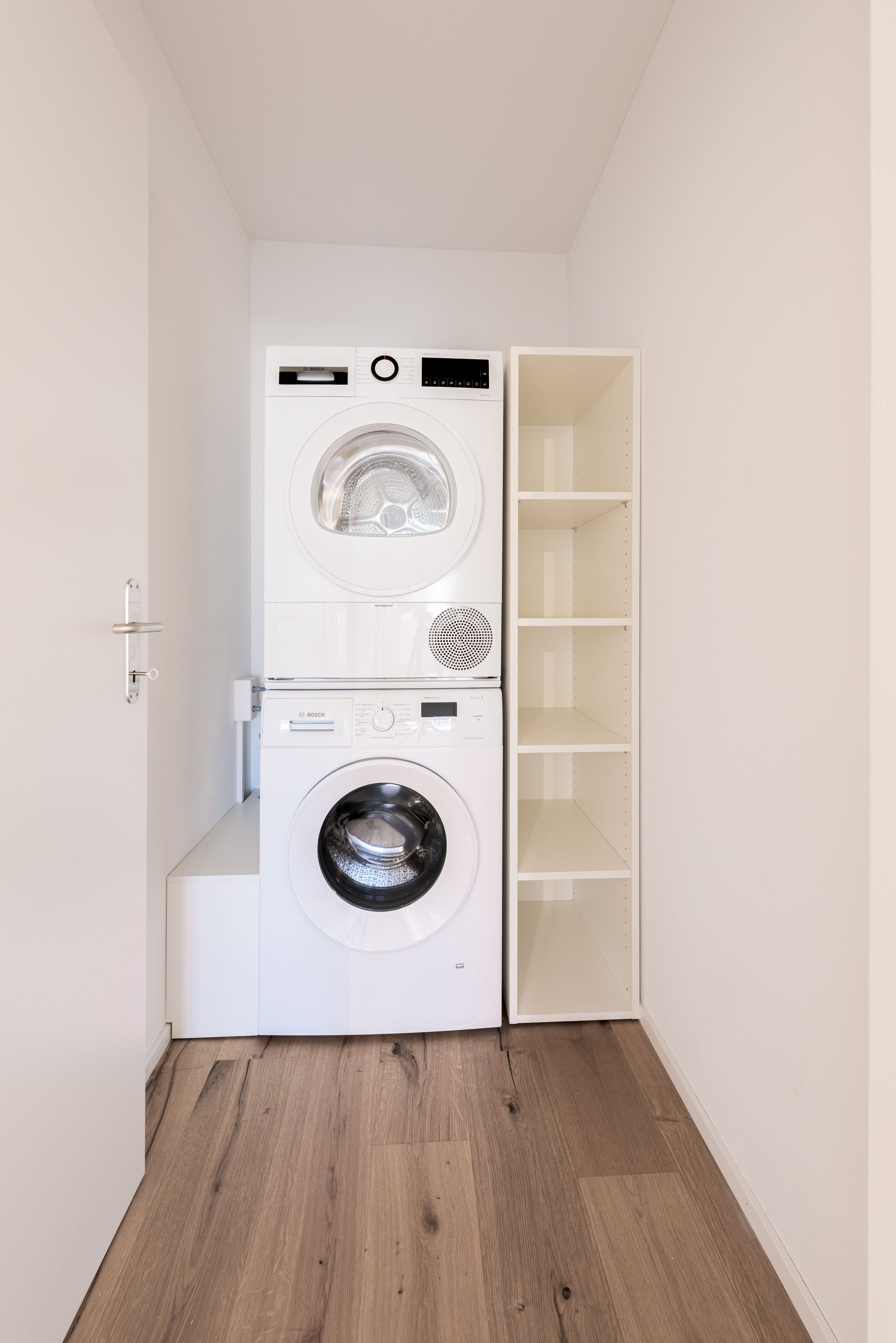 Lichtdurchflutete, charmante 3-Zimmer-Wohnung - Totalsaniert - Bild 5