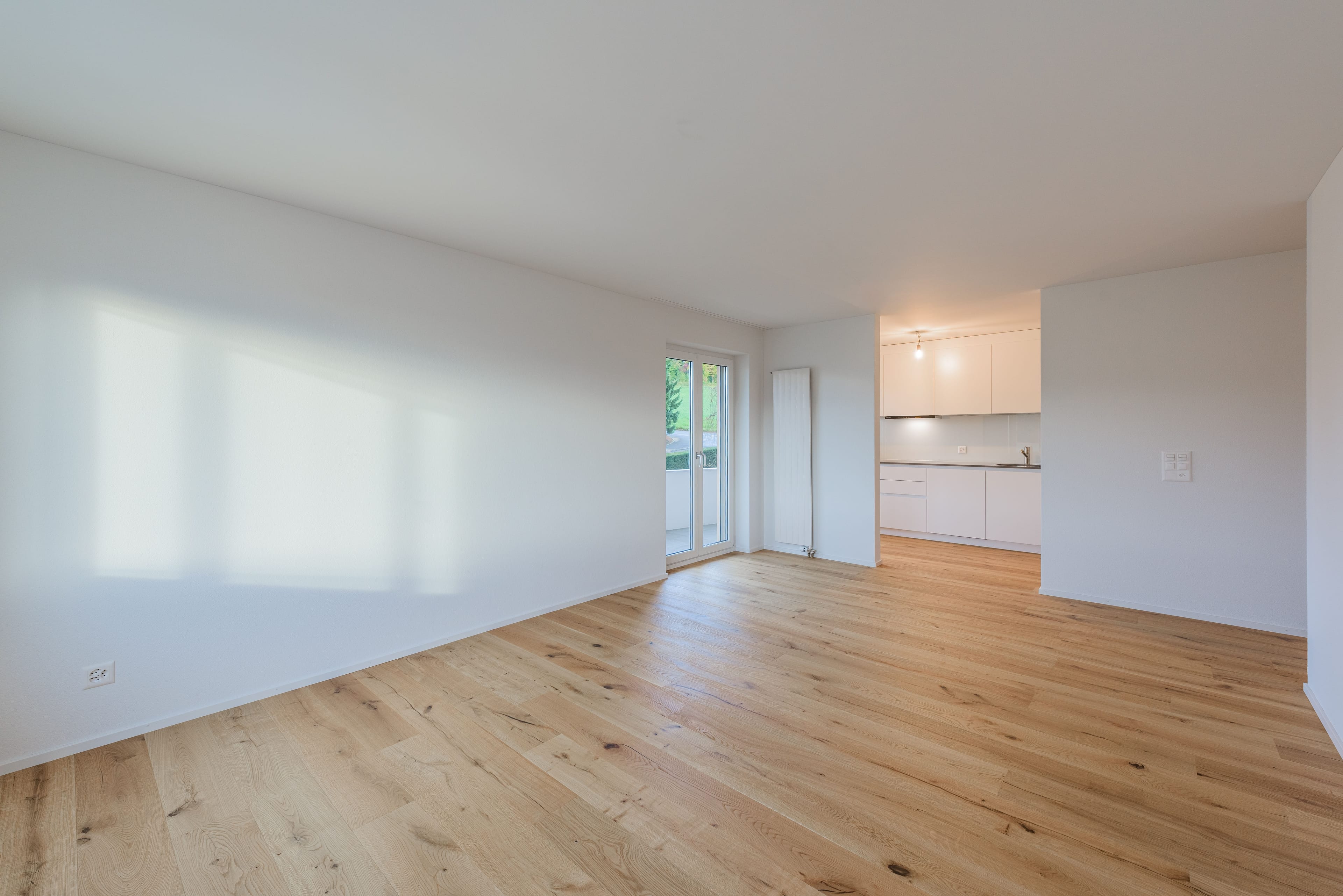 Lichtdurchflutete, charmante 3-Zimmer-Wohnung - Totalsaniert - Bild 6