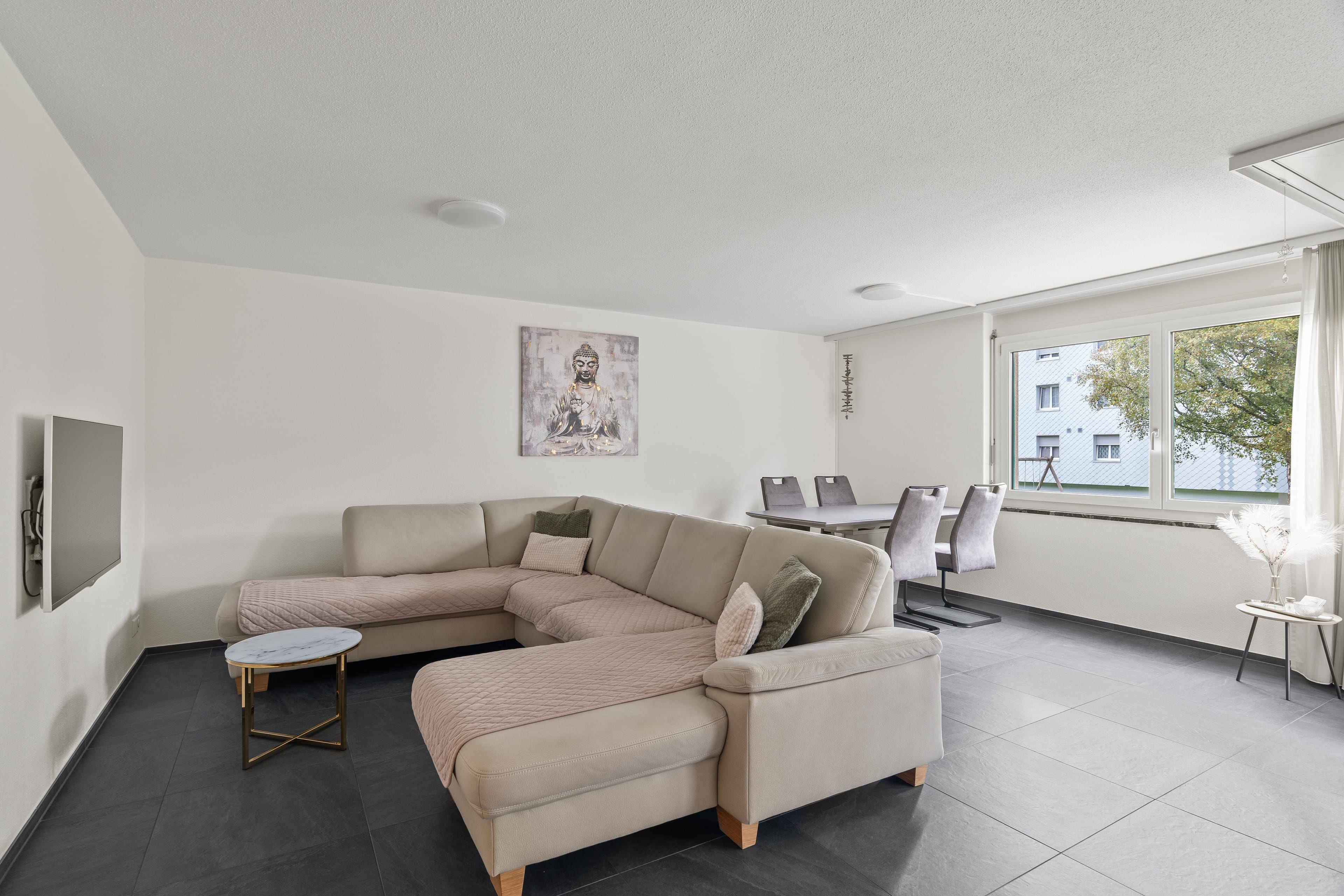 "R E S E R V I E R T" 4,5 Zimmer Parterrewohnung - Bild 6