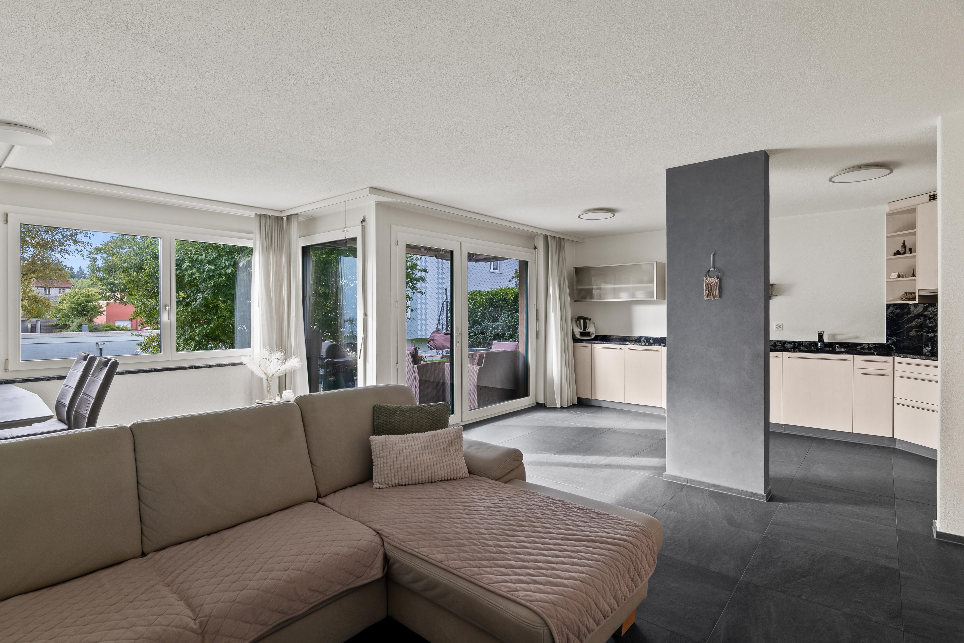 "R E S E R V I E R T" 4,5 Zimmer Parterrewohnung - Bild 5