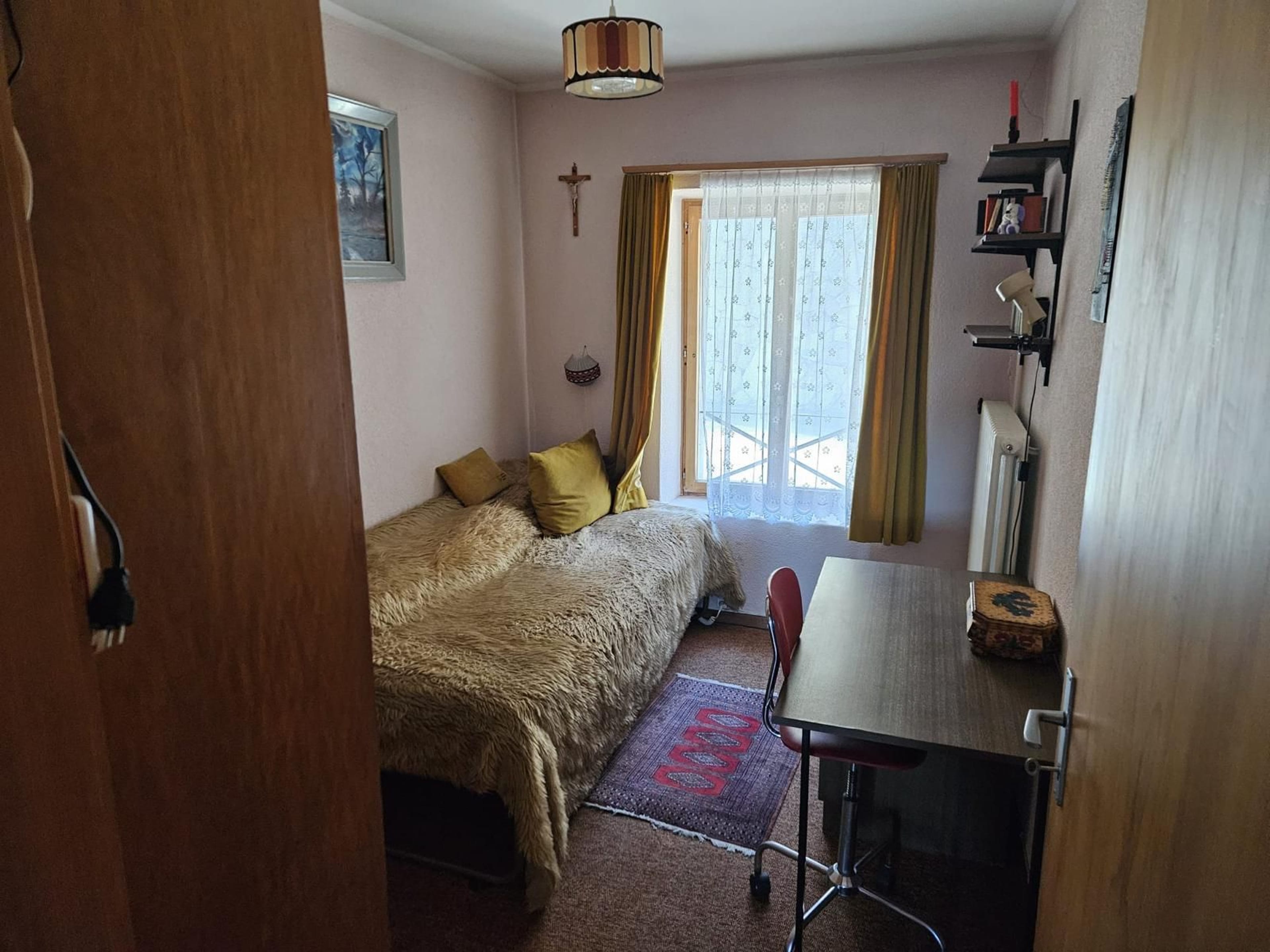 2/3 eines sanierungsbedürftigen Hauses im Wallis - 13