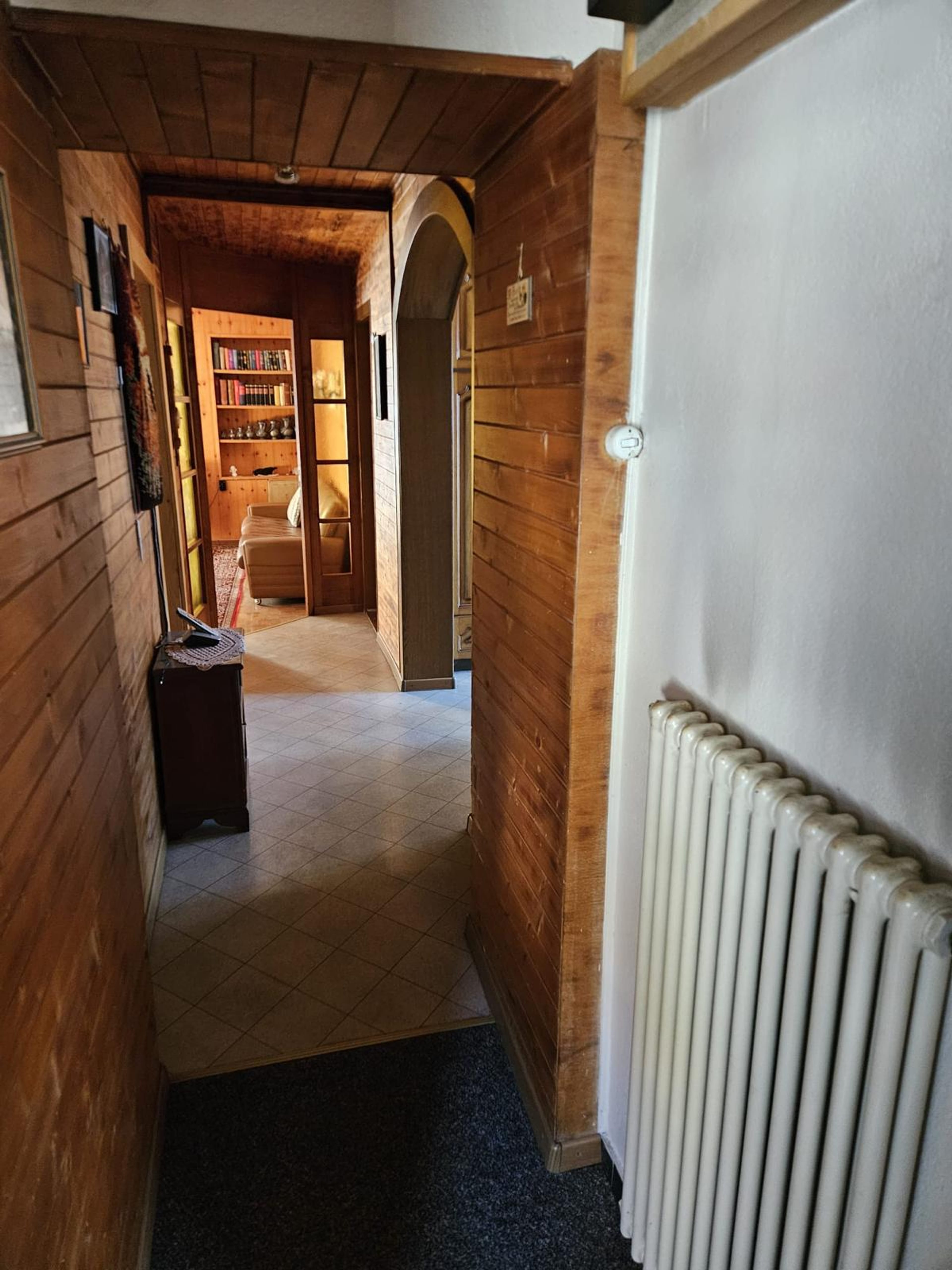 2/3 eines sanierungsbedürftigen Hauses im Wallis - 22