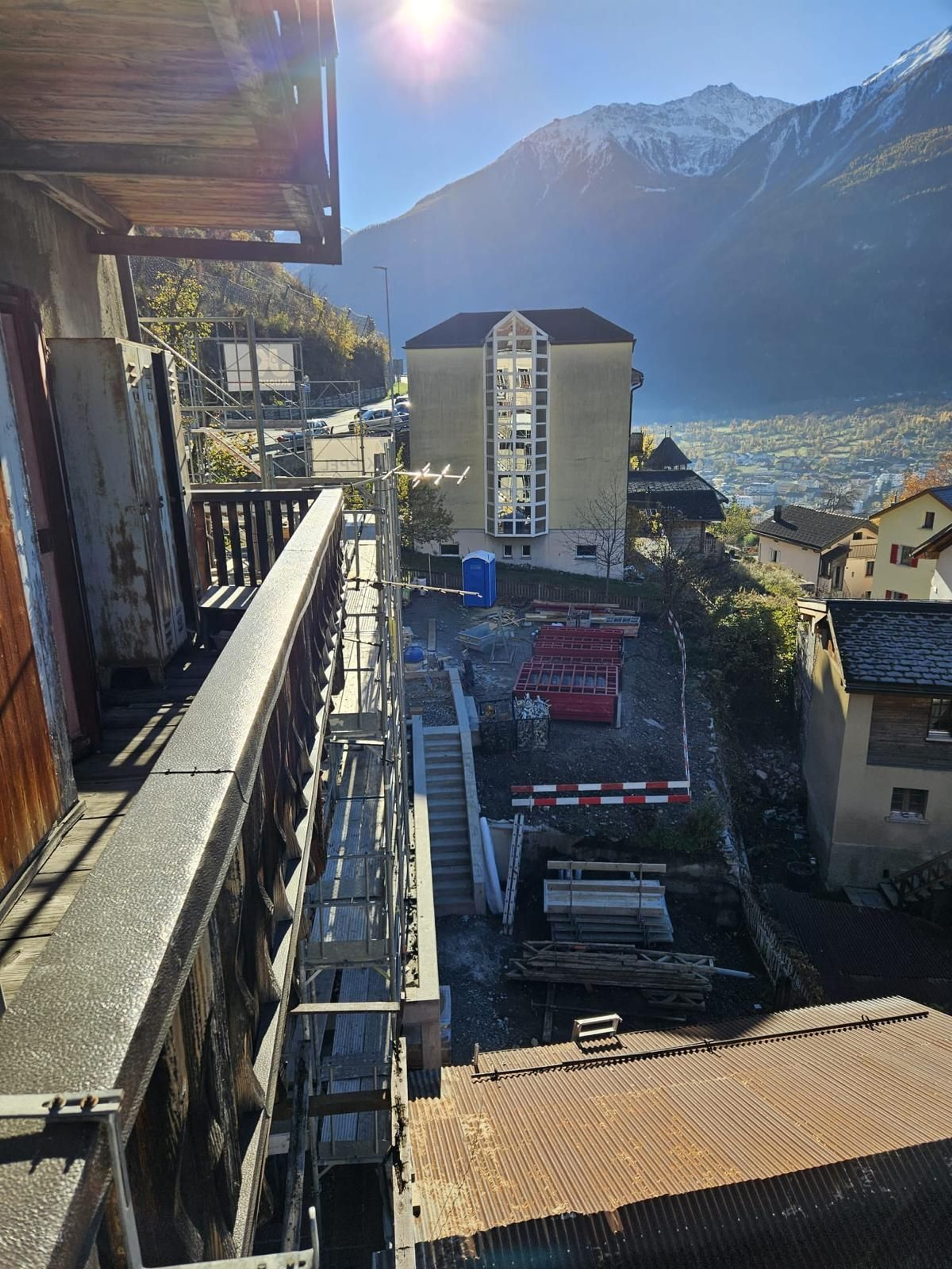 2/3 eines sanierungsbedürftigen Hauses im Wallis - Bild 6