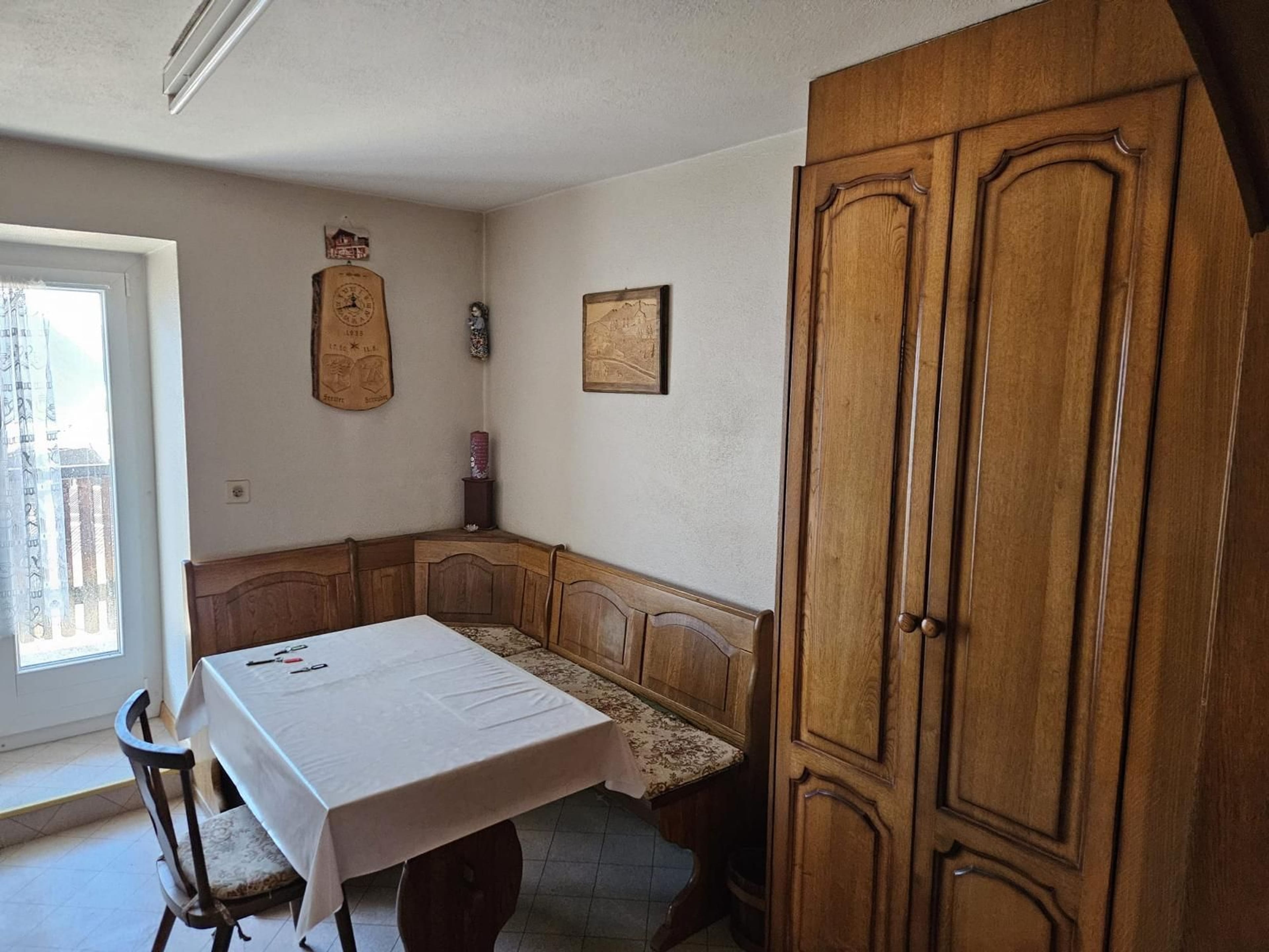 2/3 eines sanierungsbedürftigen Hauses im Wallis - 14