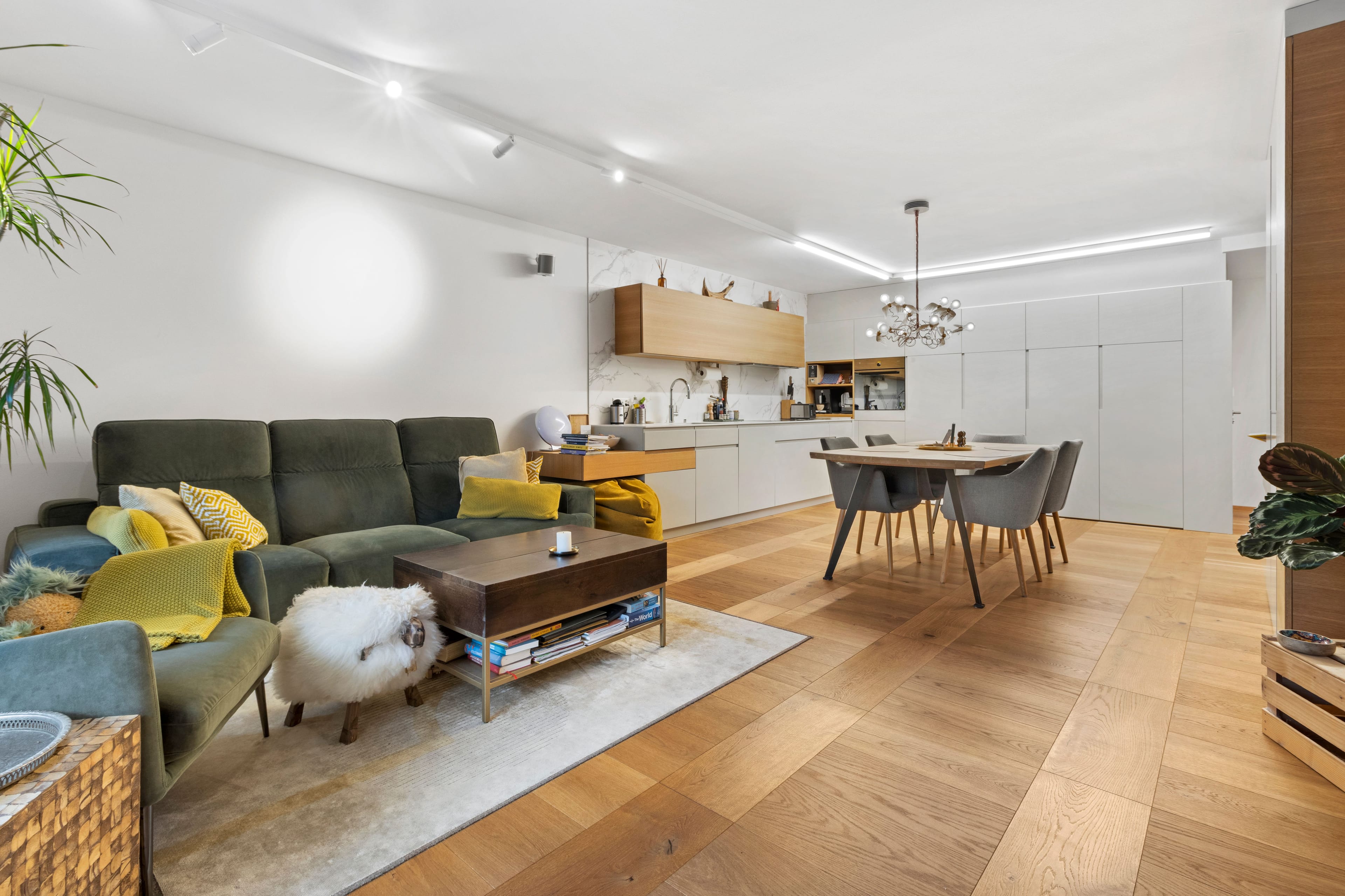 Luxuriöse 3,5 Zimmer Wohnung an bester Lage - Bild 2