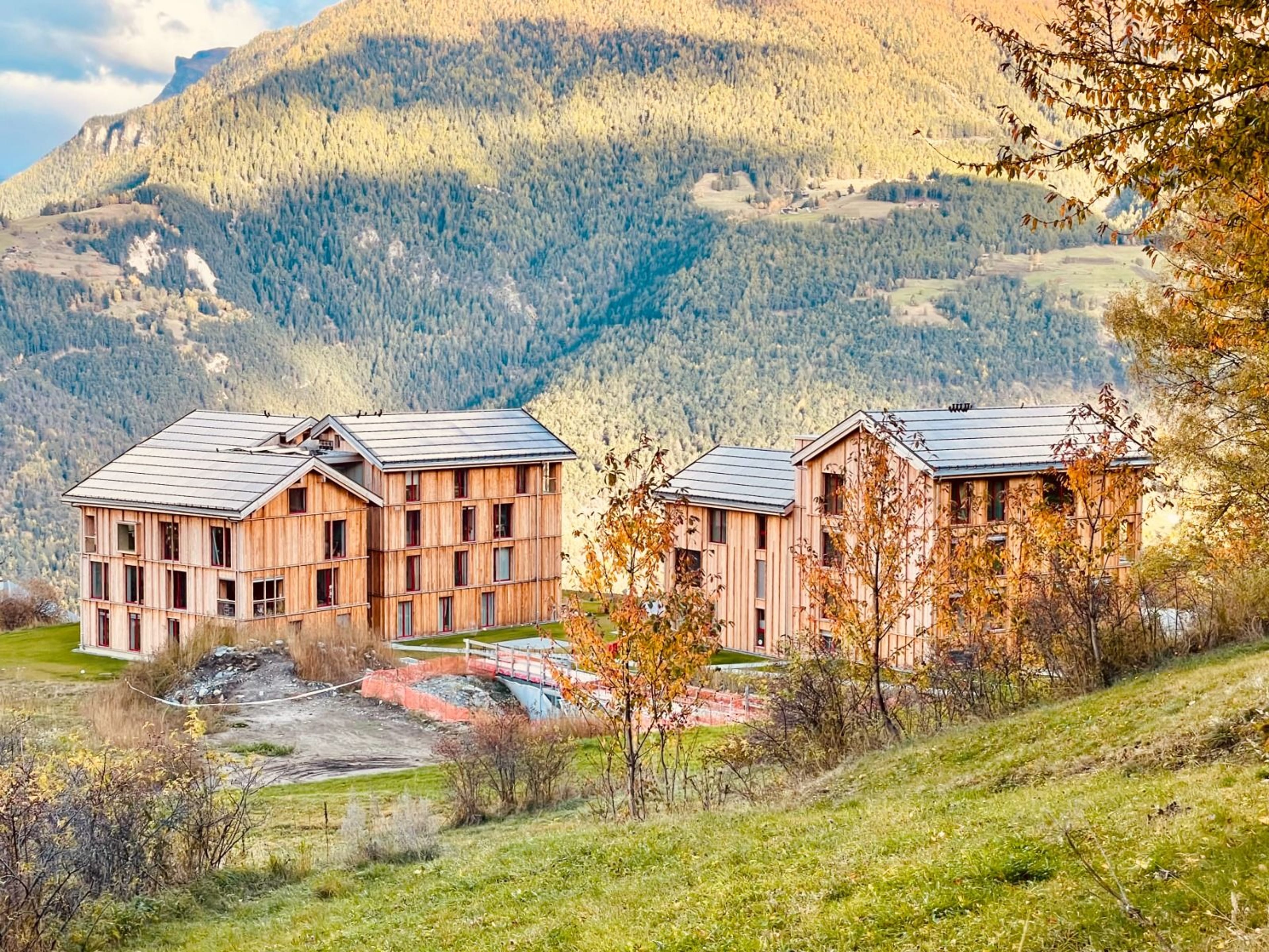 Moderne 5.5-Zimmer Gartenwohnung in Zeneggen mit Bergblick - Bild 8