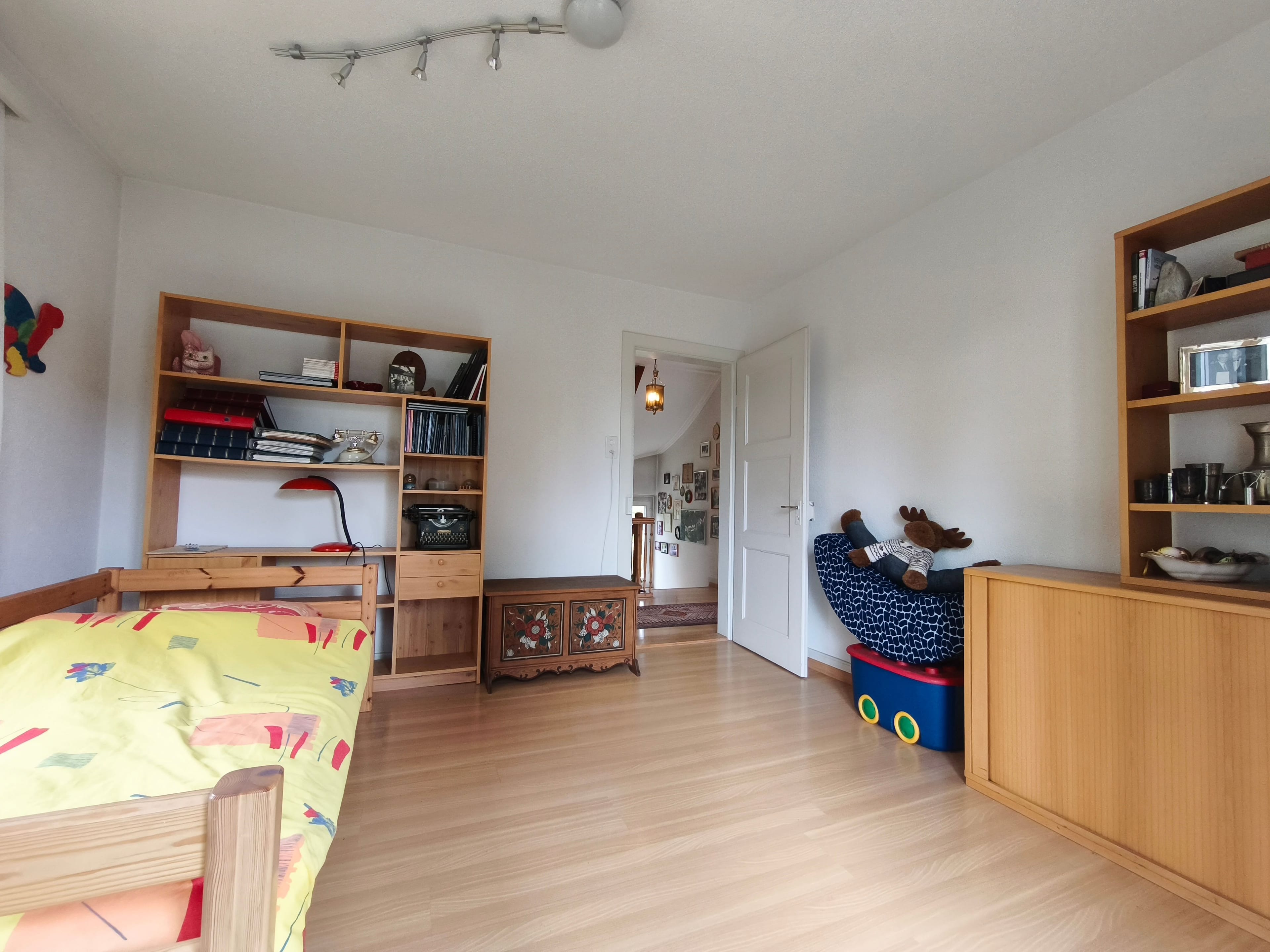 5.5-Zimmer-Doppelhaushälfte - Bild 8