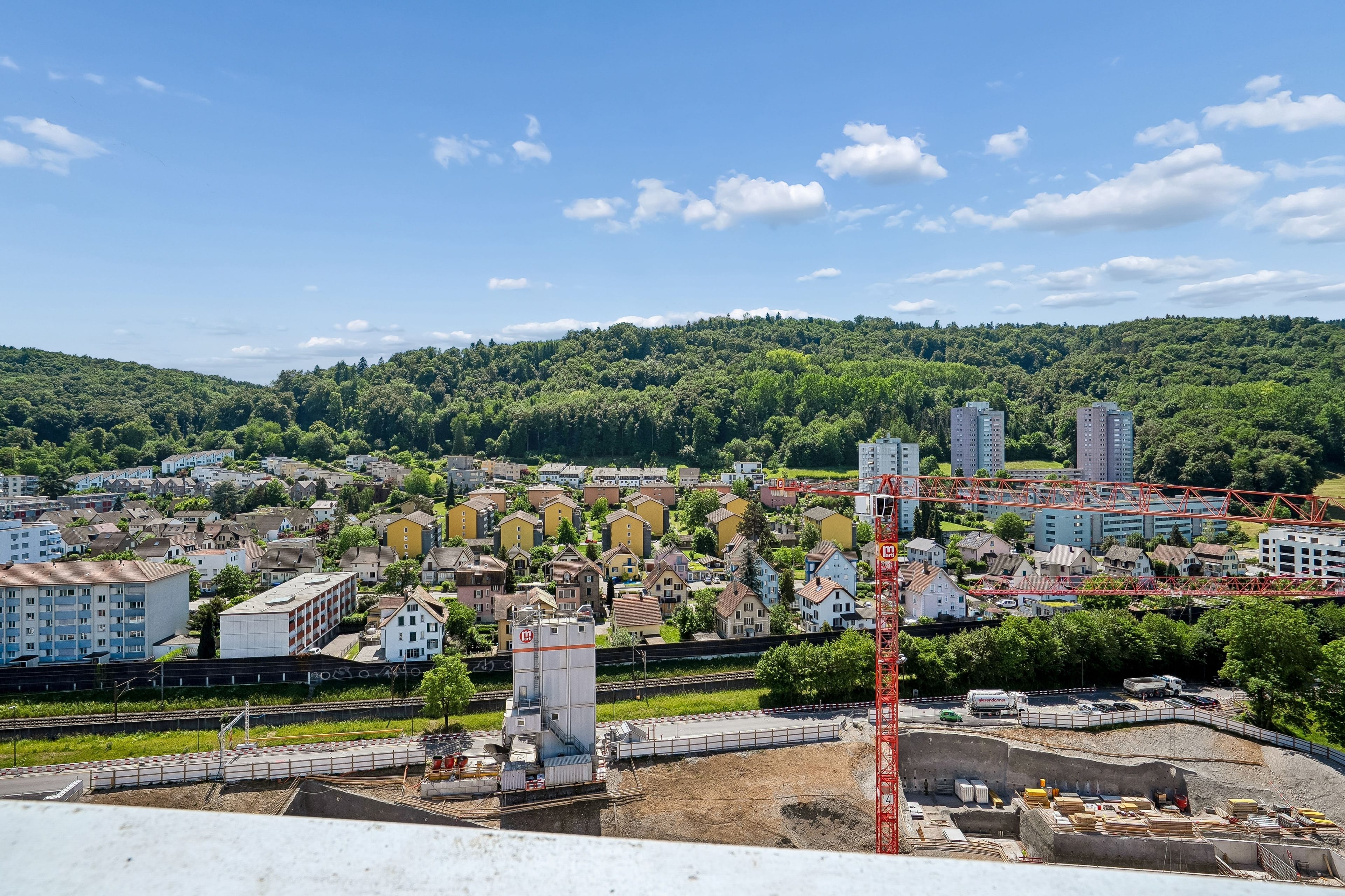 Exklusive 2.5-Zimmer-Wohnung im Obergeschoss mit Panorama-Weitsicht in Baden - Bild 6