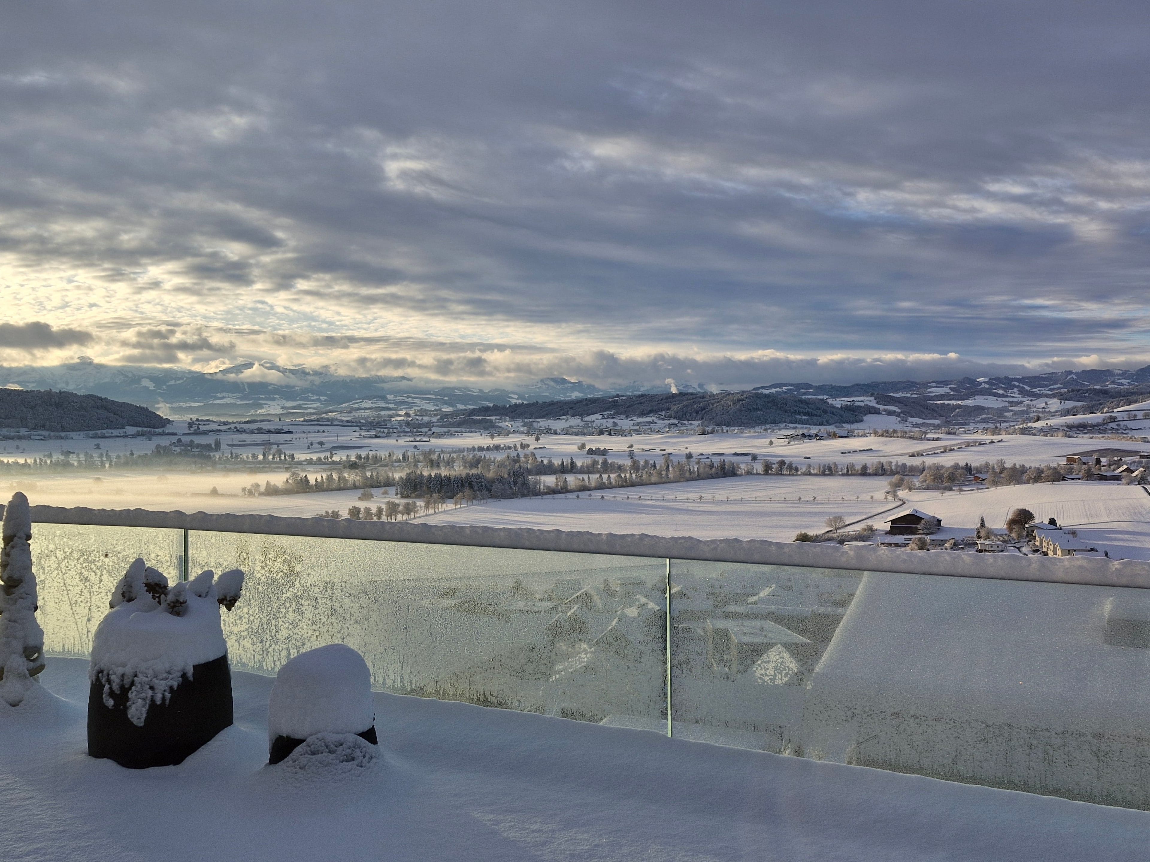 Weitblick von der grosszügigen Terrasse geniessen! - 29