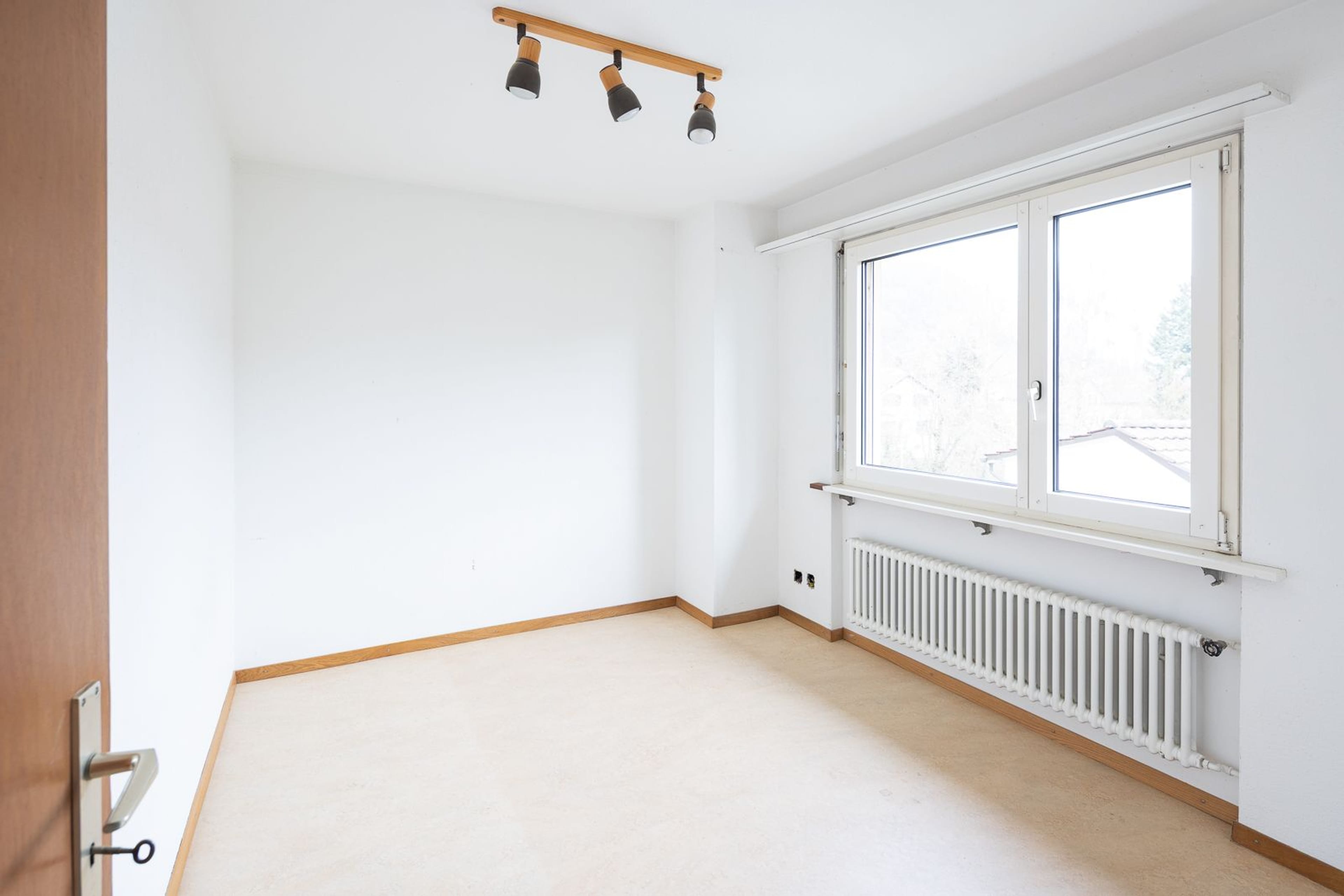 Sonniges 4½-Zimmer-Reihenmittelhaus mit homem Renovationspotential - Bild 22