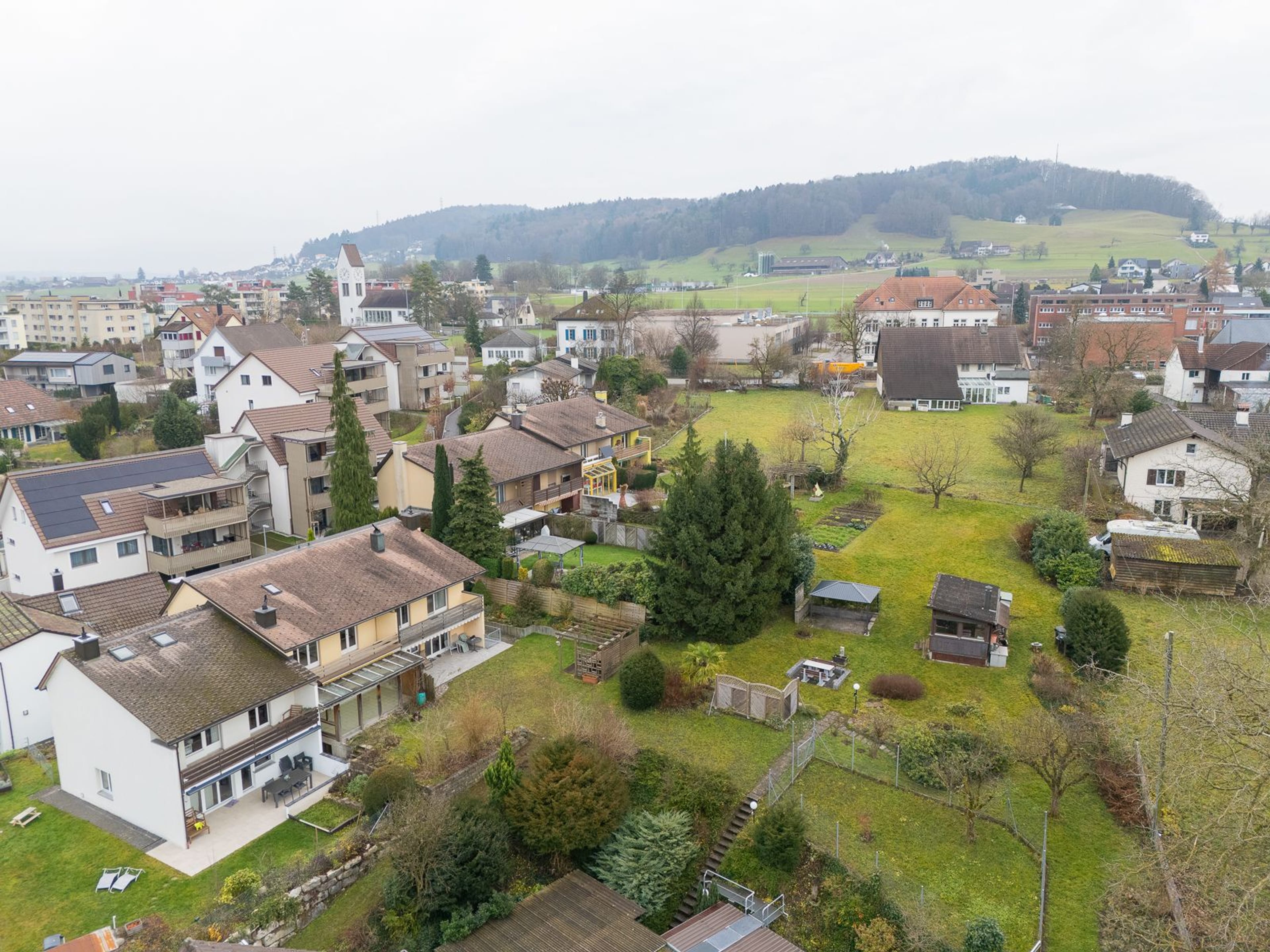 Sonniges 4½-Zimmer-Reihenmittelhaus mit homem Renovationspotential - Bild 27