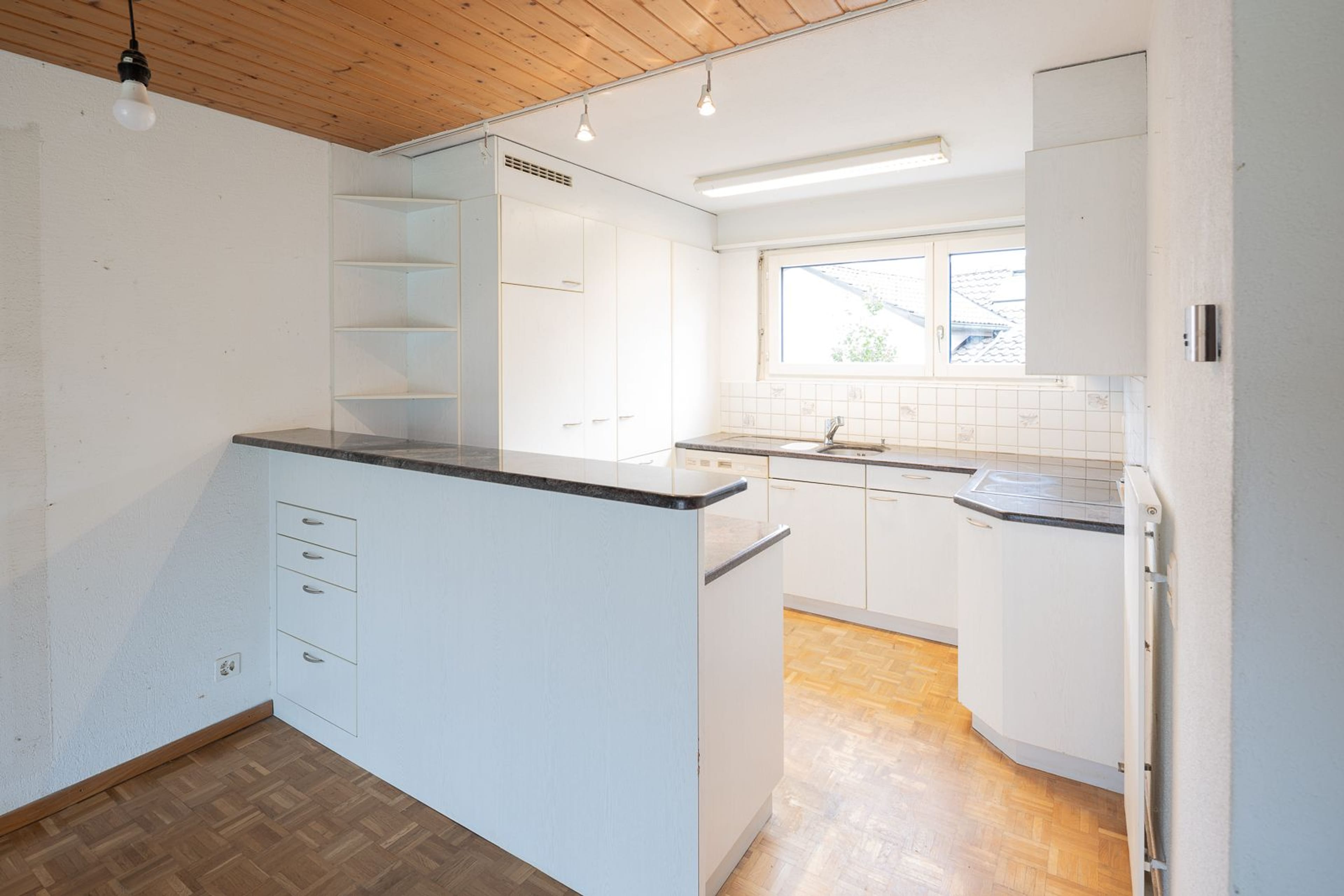Sonniges 4½-Zimmer-Reihenmittelhaus mit homem Renovationspotential - Bild 20