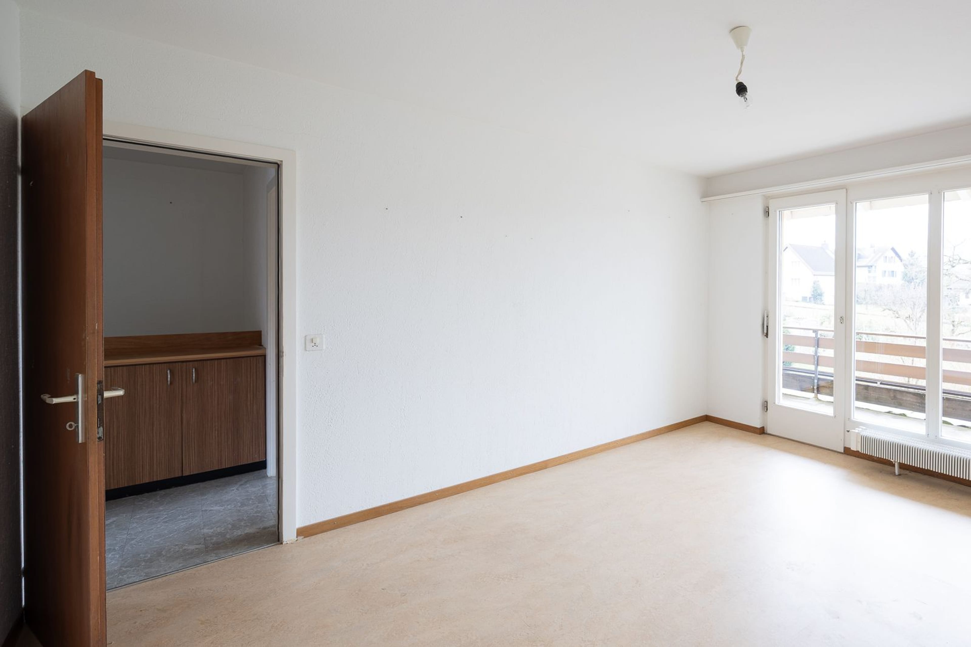 Sonniges 4½-Zimmer-Reihenmittelhaus mit homem Renovationspotential - Bild 17
