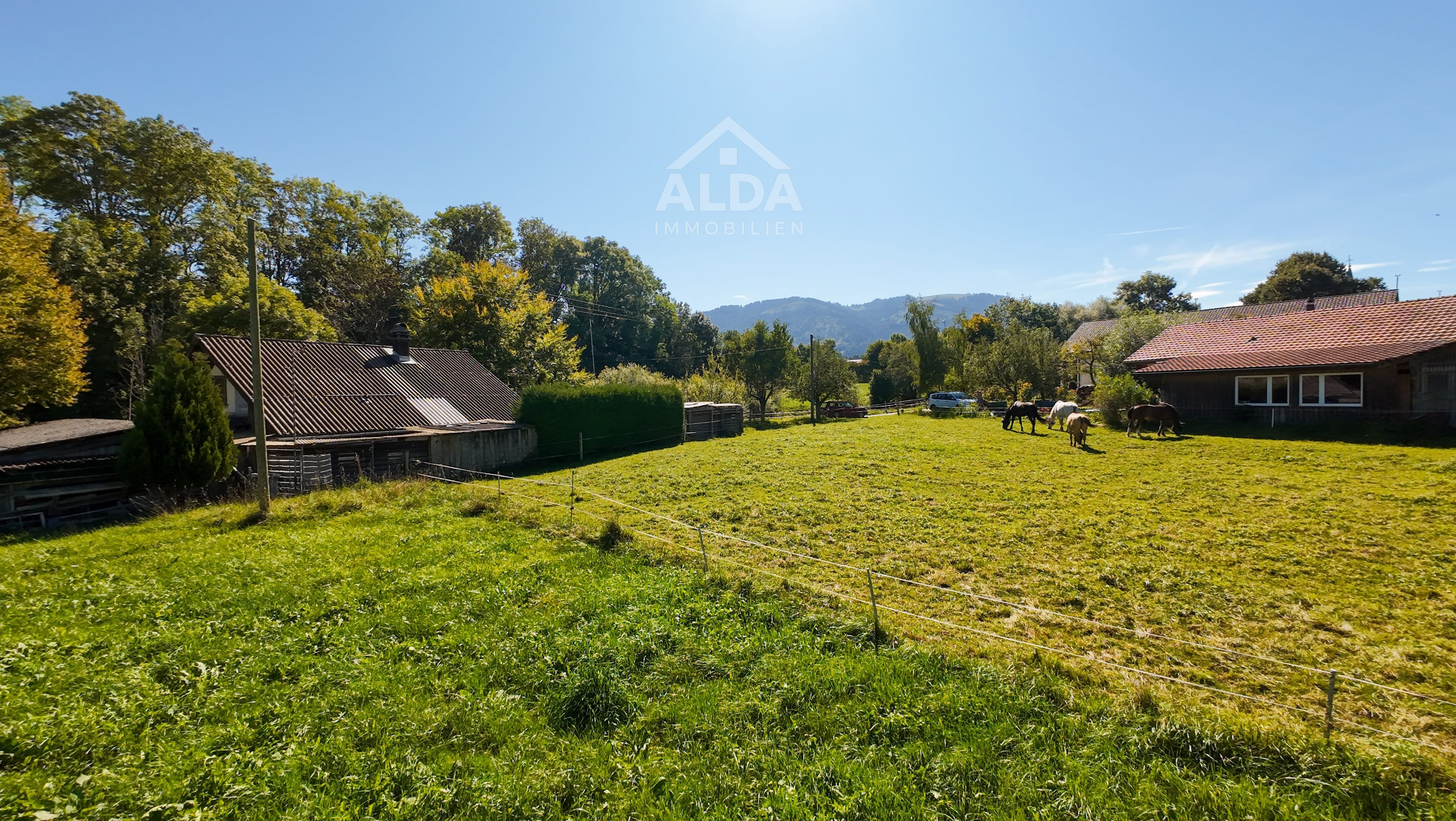 Einfamilienhaus mit grossem Grundstück an idyllischer Lage - Bild 13