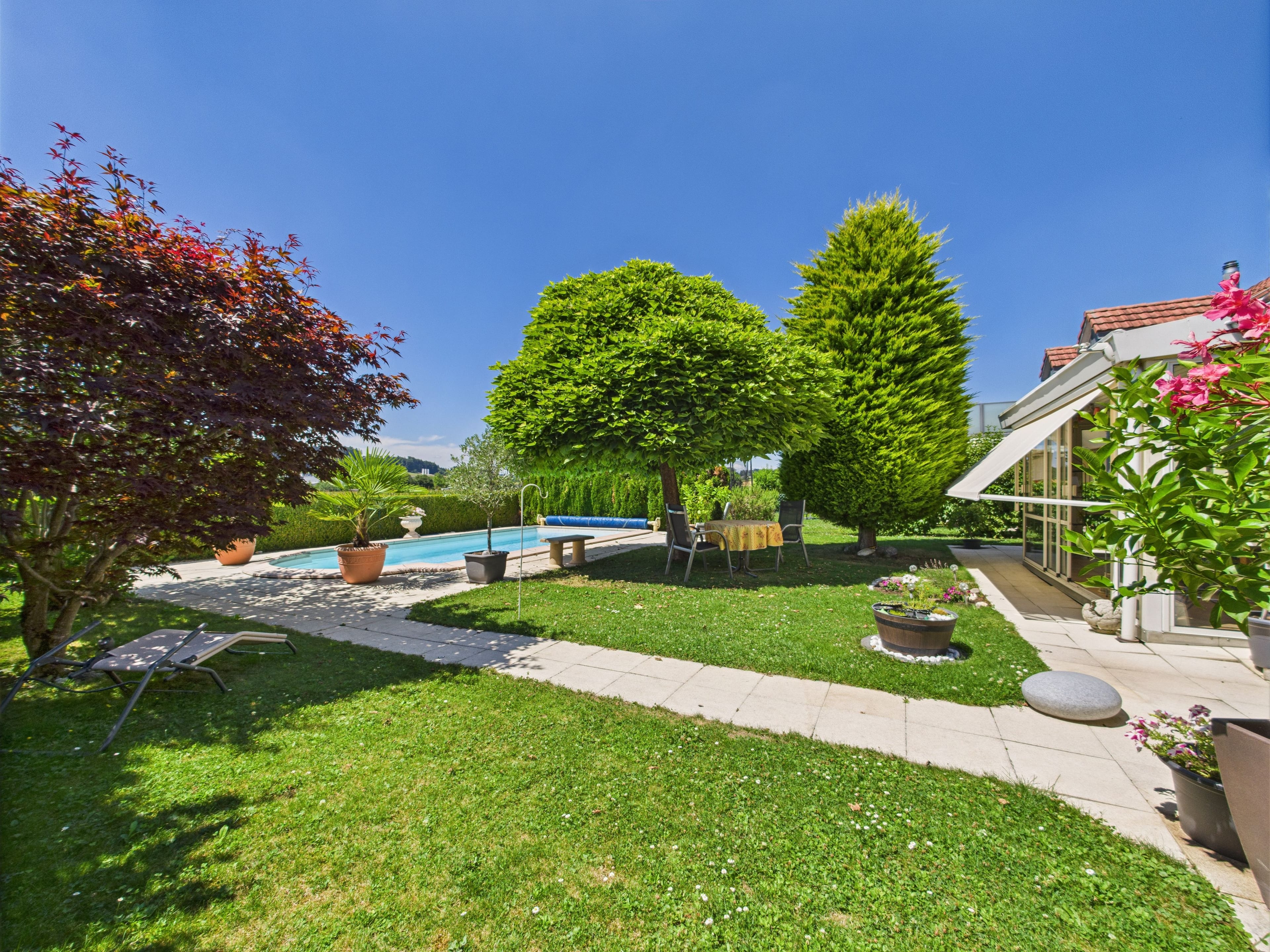 Wohntraum für Familien – 5.5 Zimmer, Pool, Garten & Bergblick - Bild 9