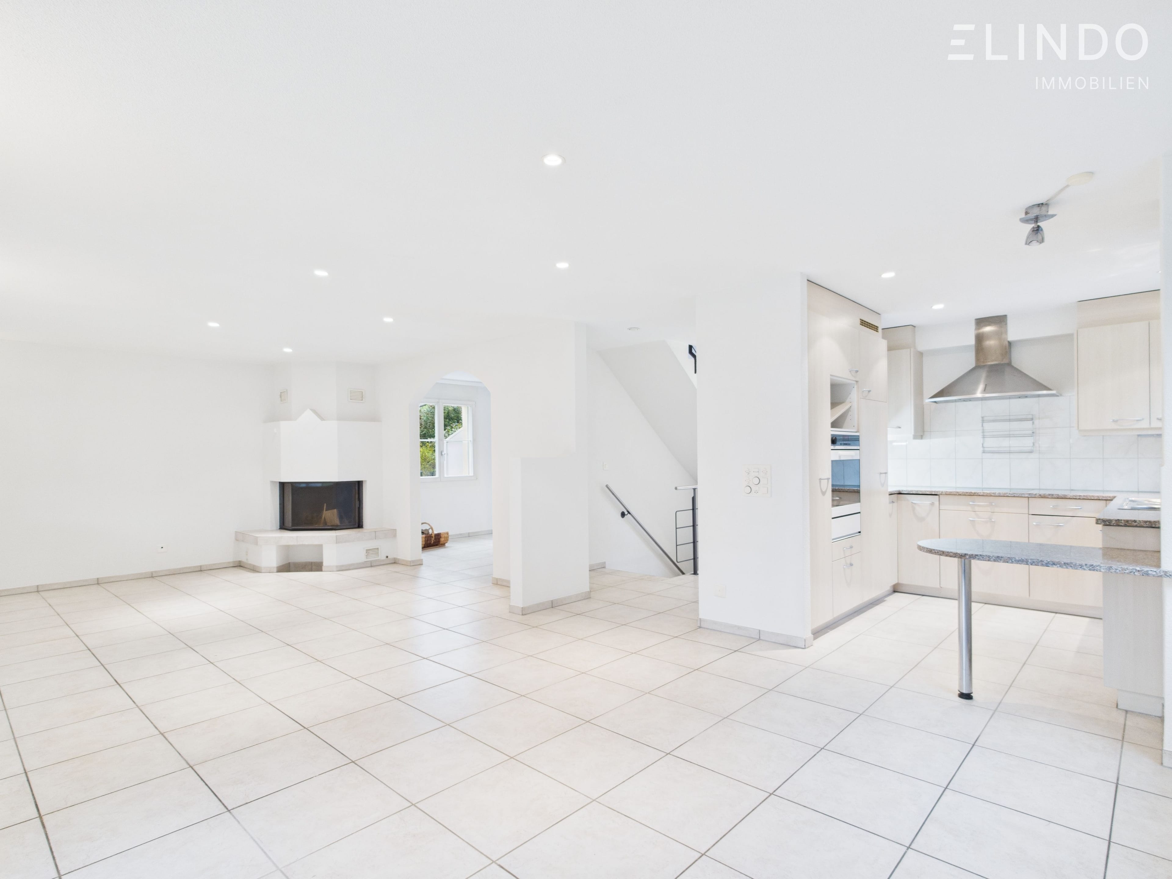 Wohntraum für Familien – 5.5 Zimmer, Pool, Garten & Bergblick - Bild 3
