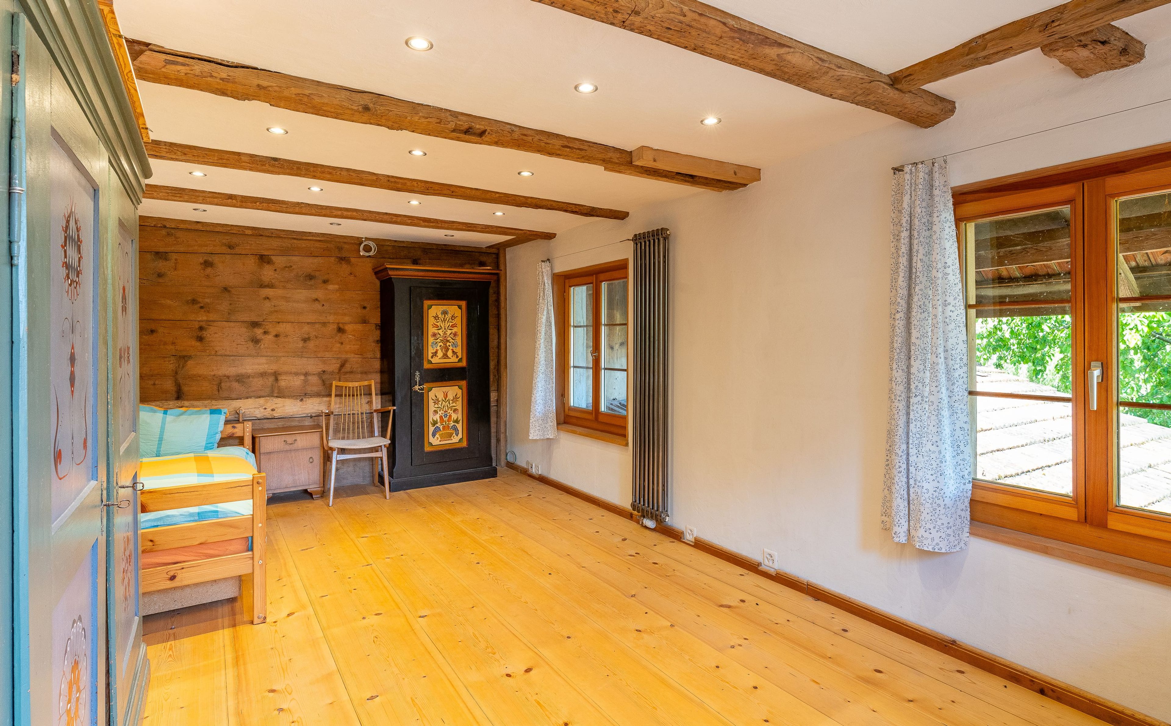 8.5-Zimmer Riegelhaus mit Ausbaupotenzial - Bild 9