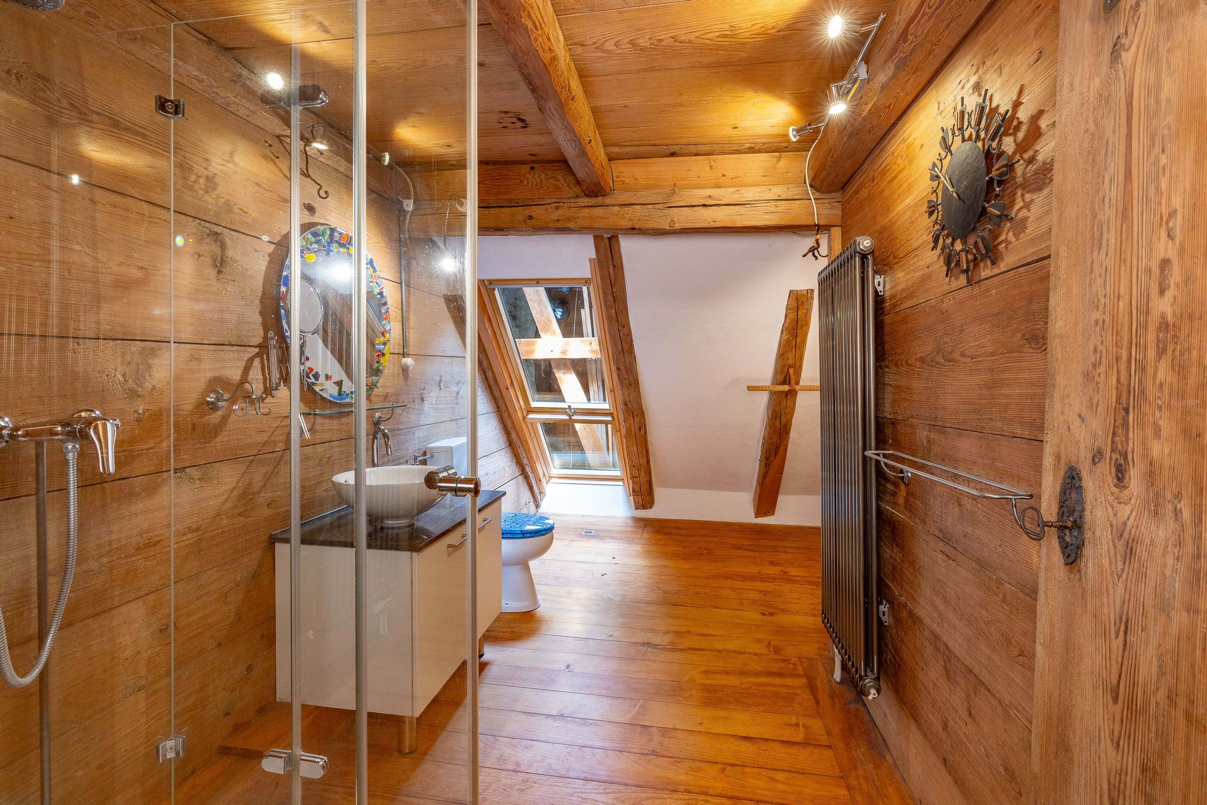 8.5-Zimmer Riegelhaus mit Ausbaupotenzial - Bild 6