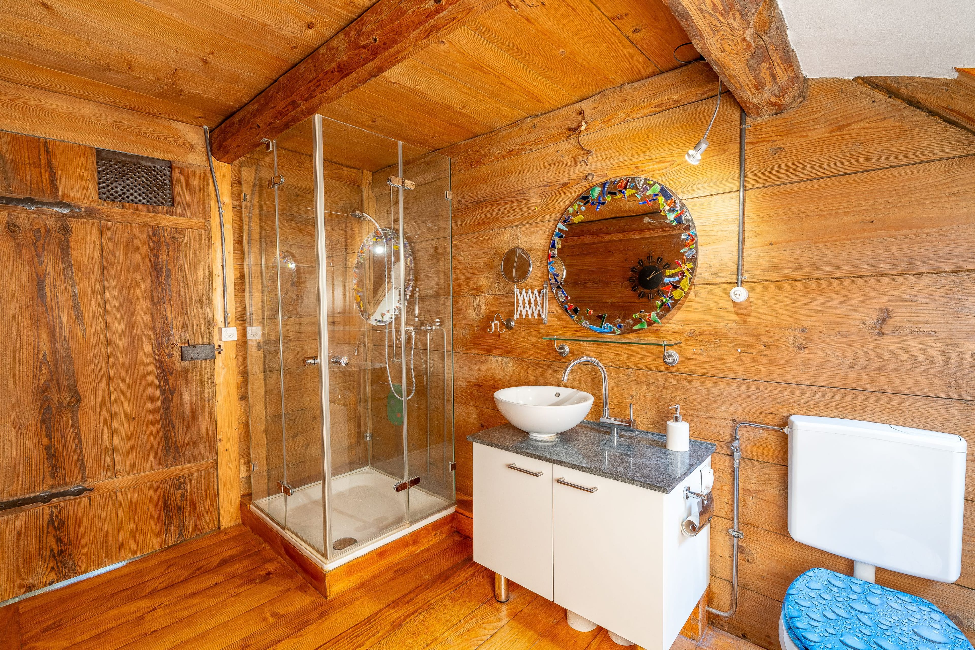 8.5-Zimmer Riegelhaus mit Ausbaupotenzial - Bild 5